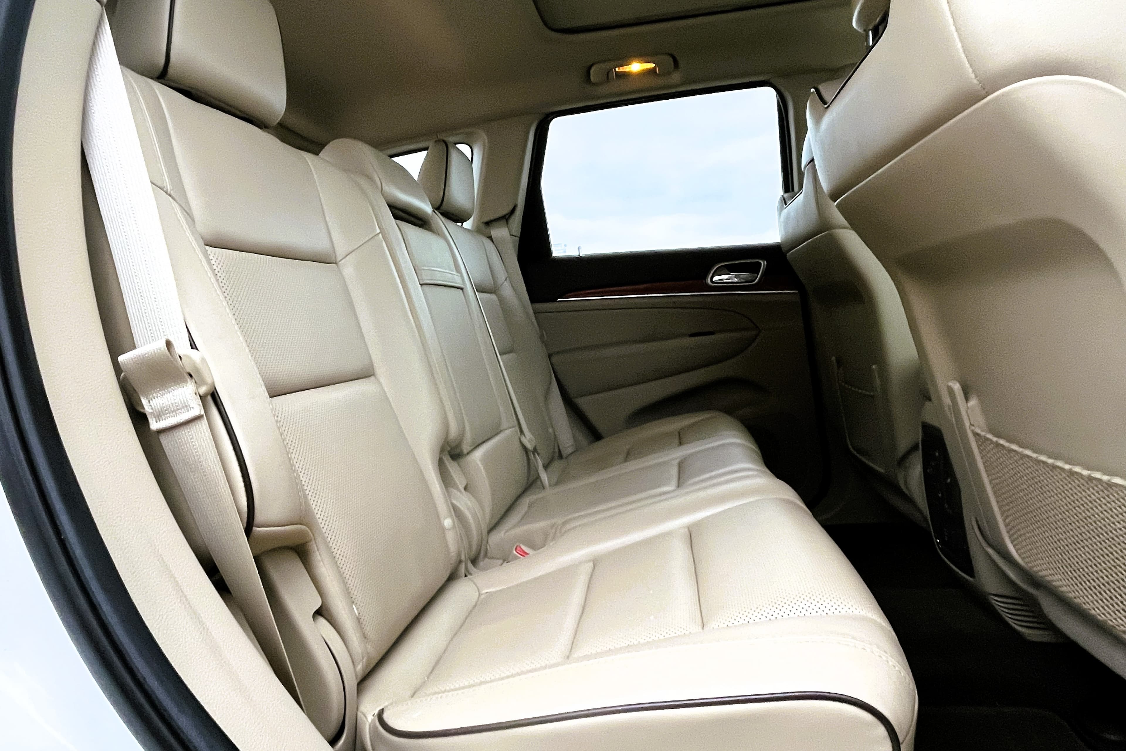 2013 Jeep Grand Cherokee  view 16