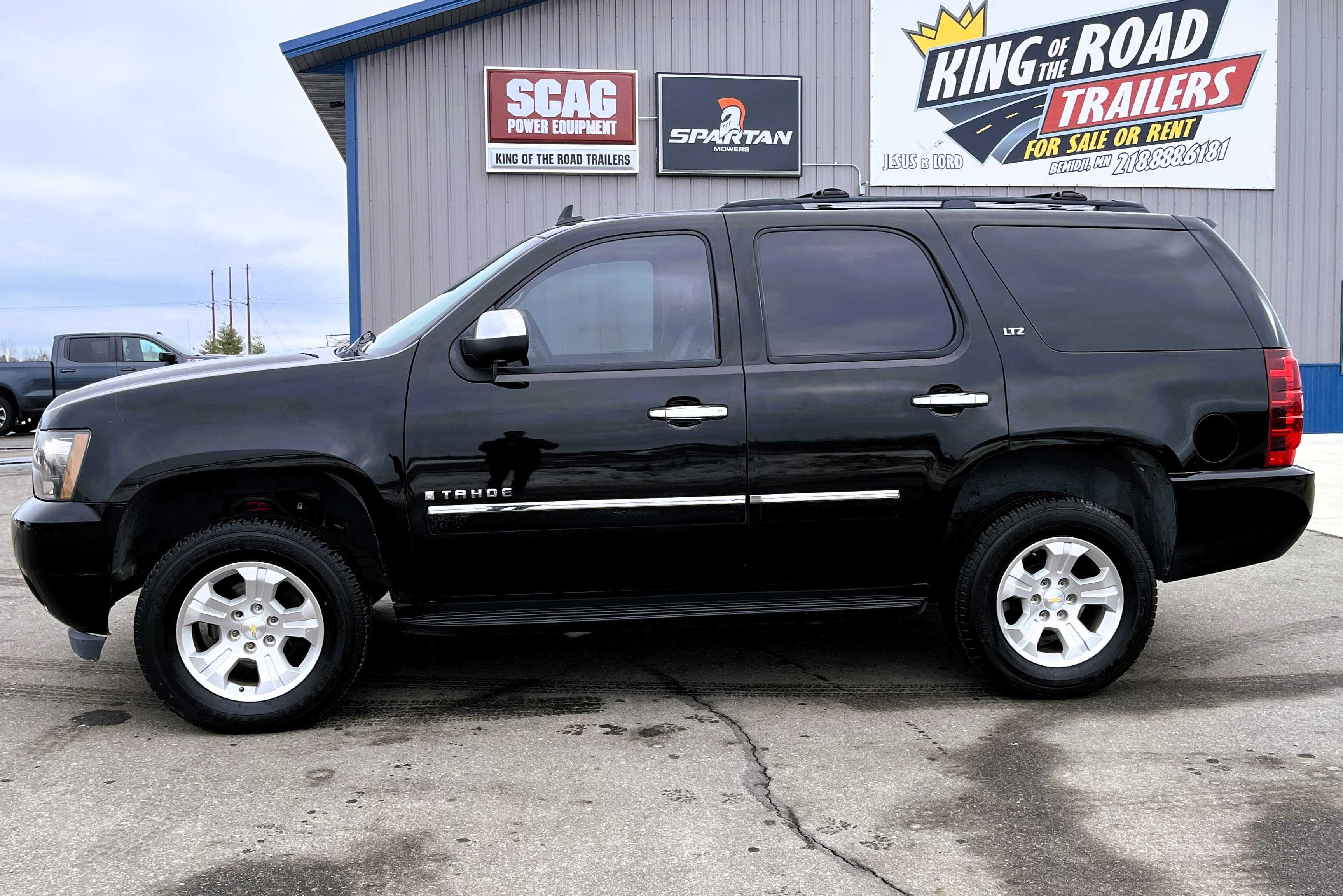 2009 Chevrolet  Tahoe view 6