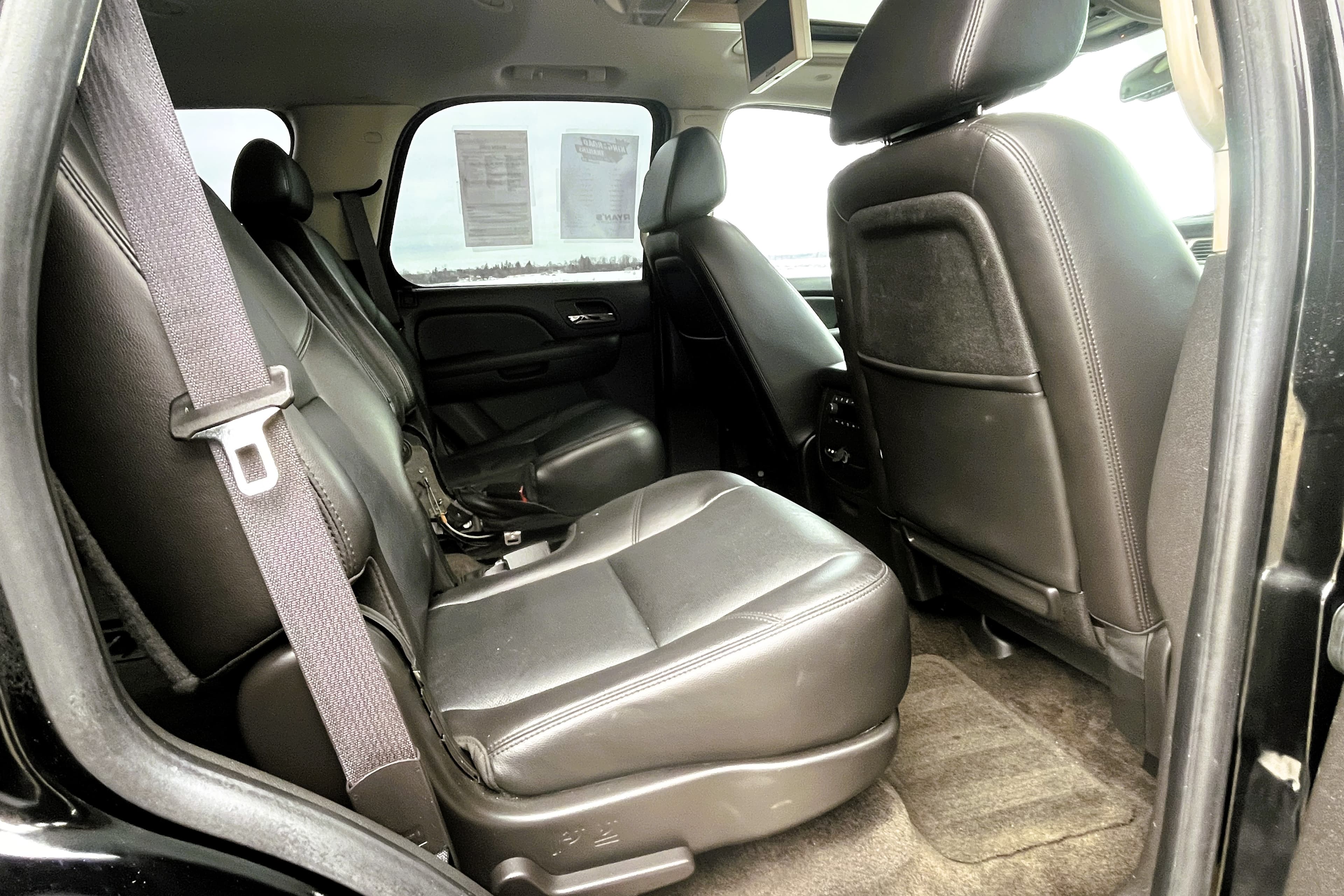 2009 Chevrolet  Tahoe view 17