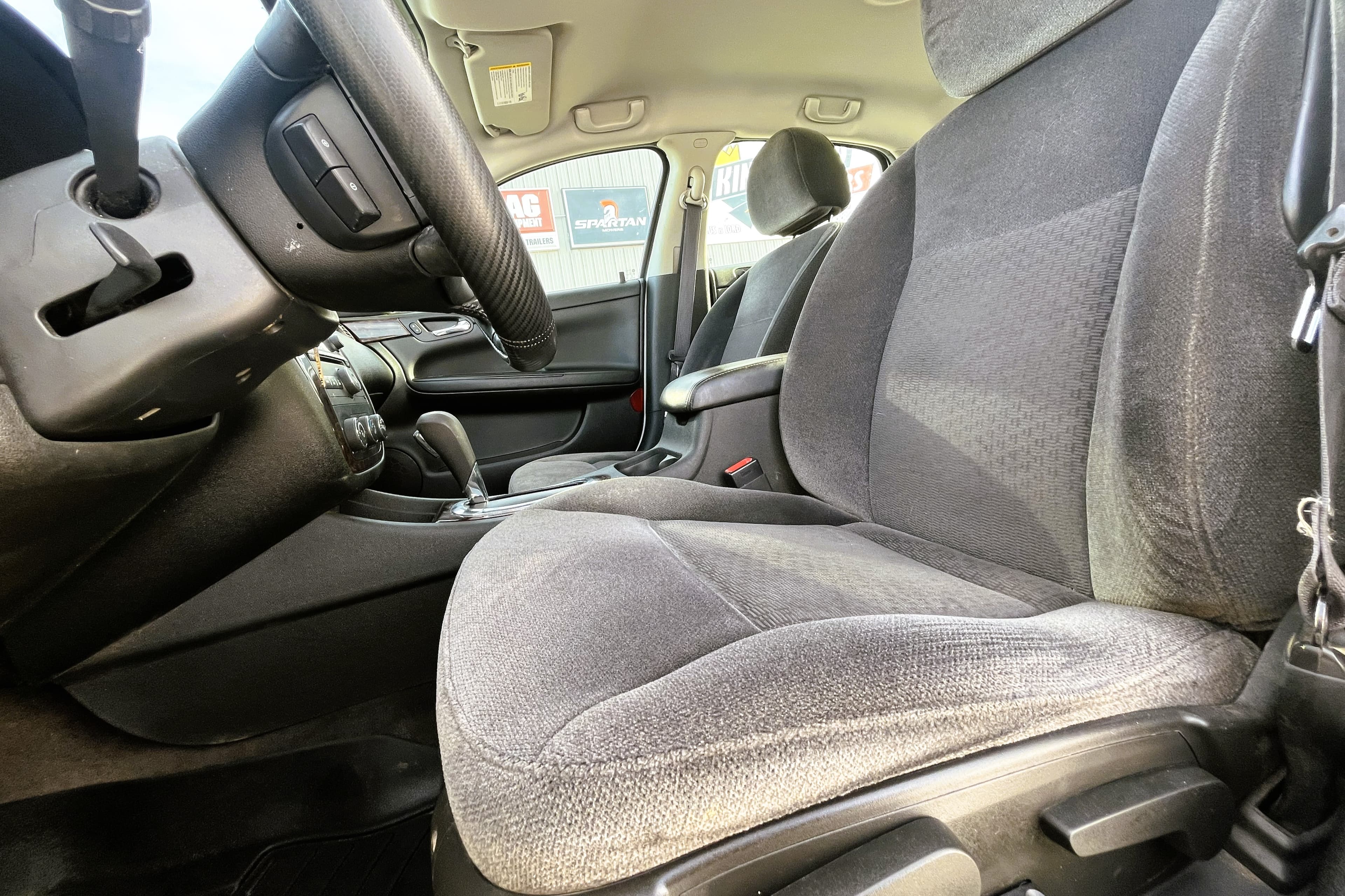 2014 Chevrolet  Impala Limited view 12