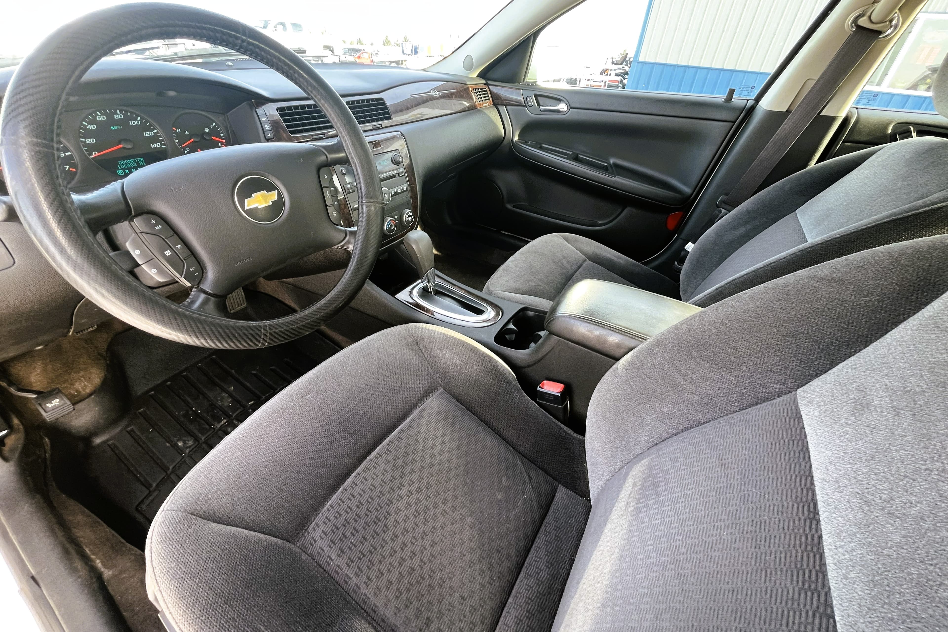 2014 Chevrolet  Impala Limited view 13