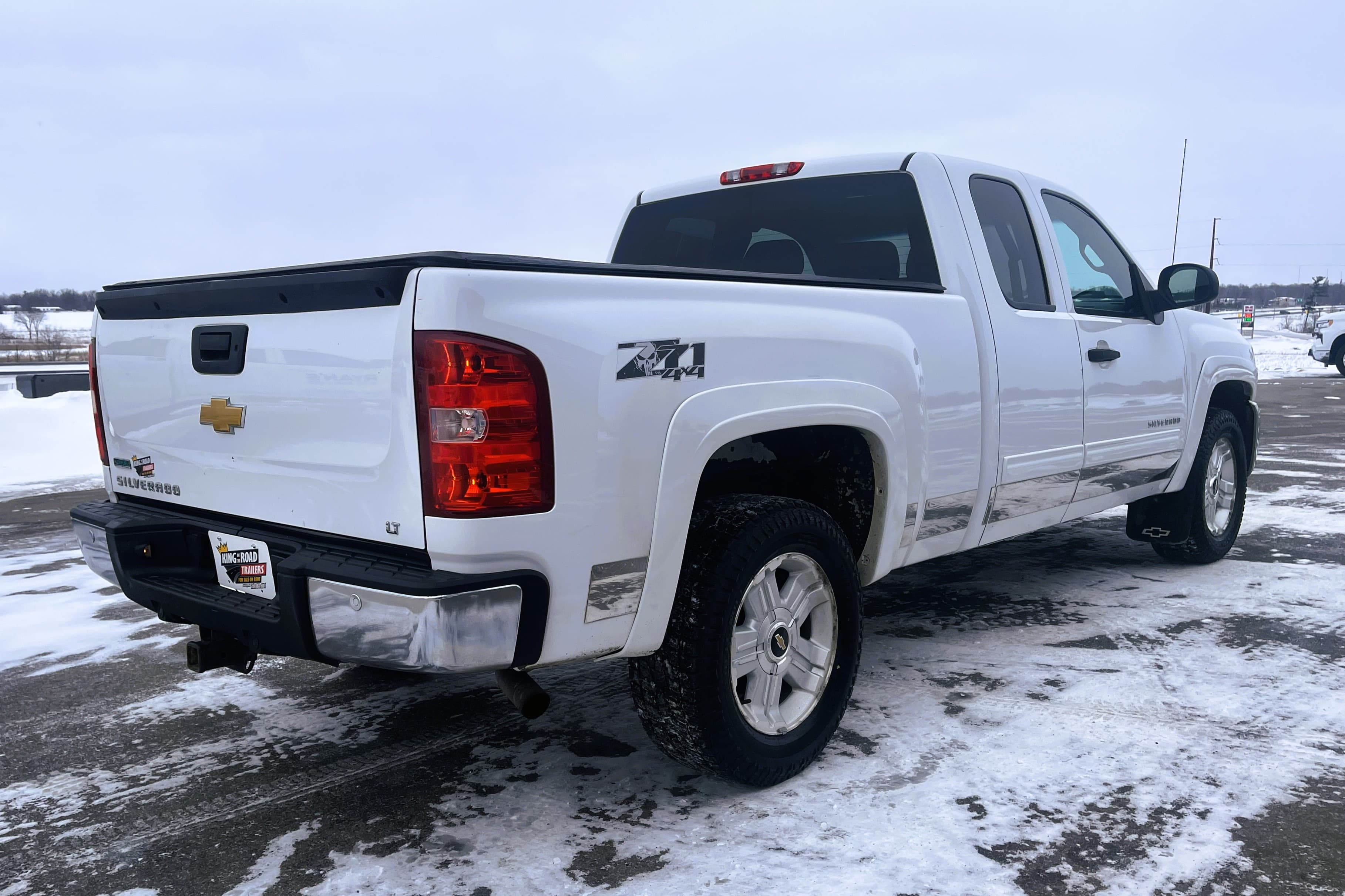 2012 Chevrolet  Silverado view 10