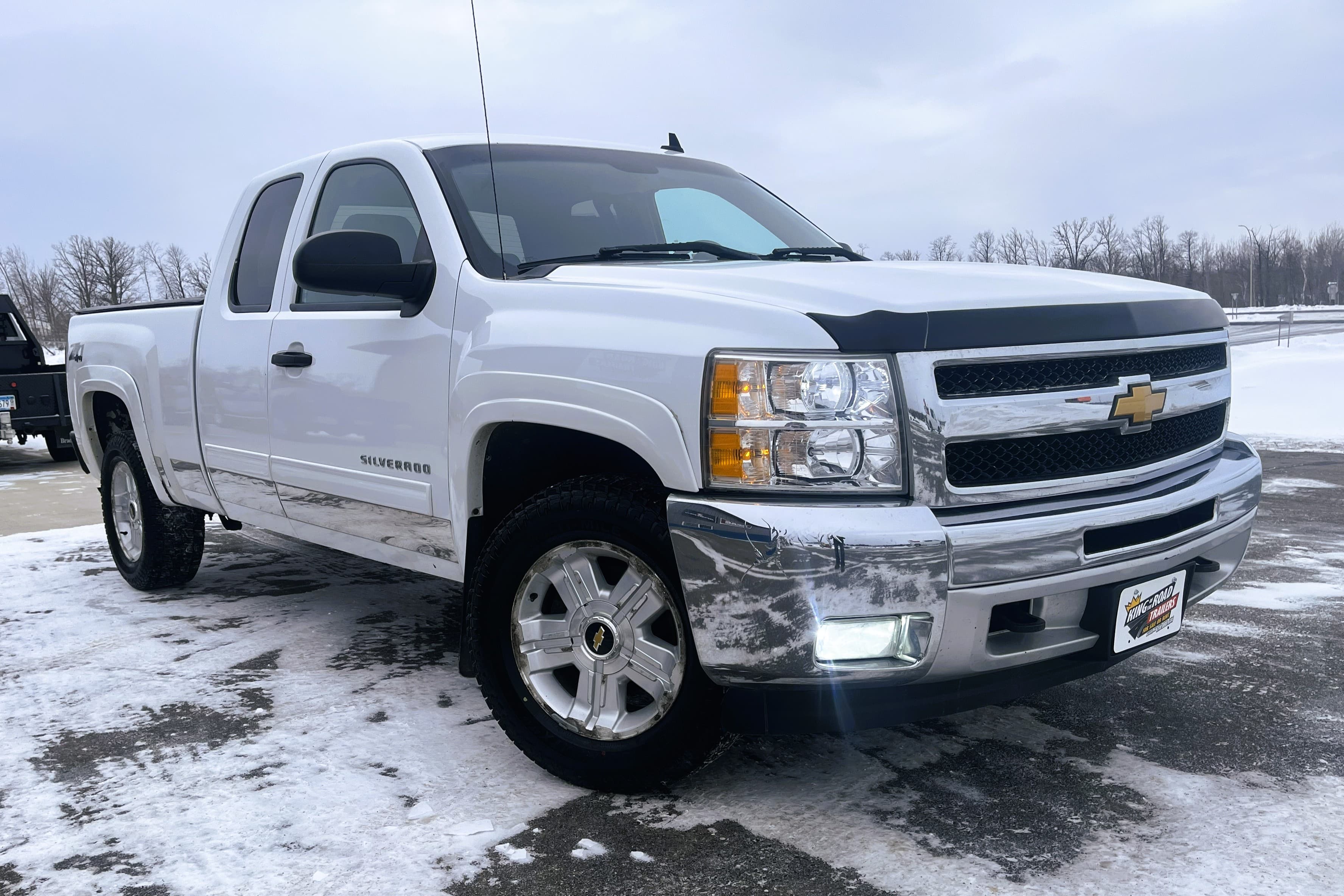 2012 Chevrolet  Silverado view 3