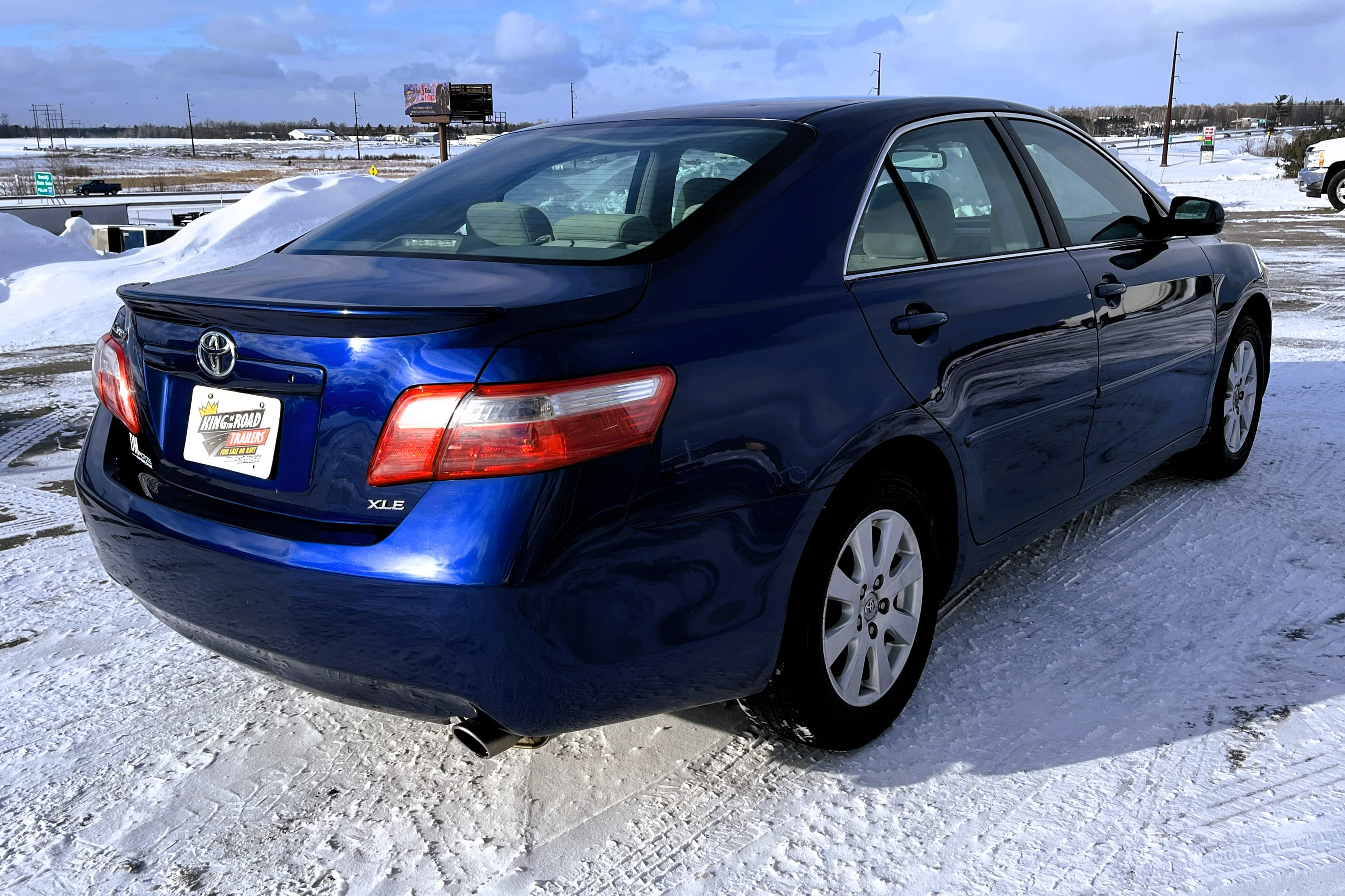 2009 Toyota  Camry view 7