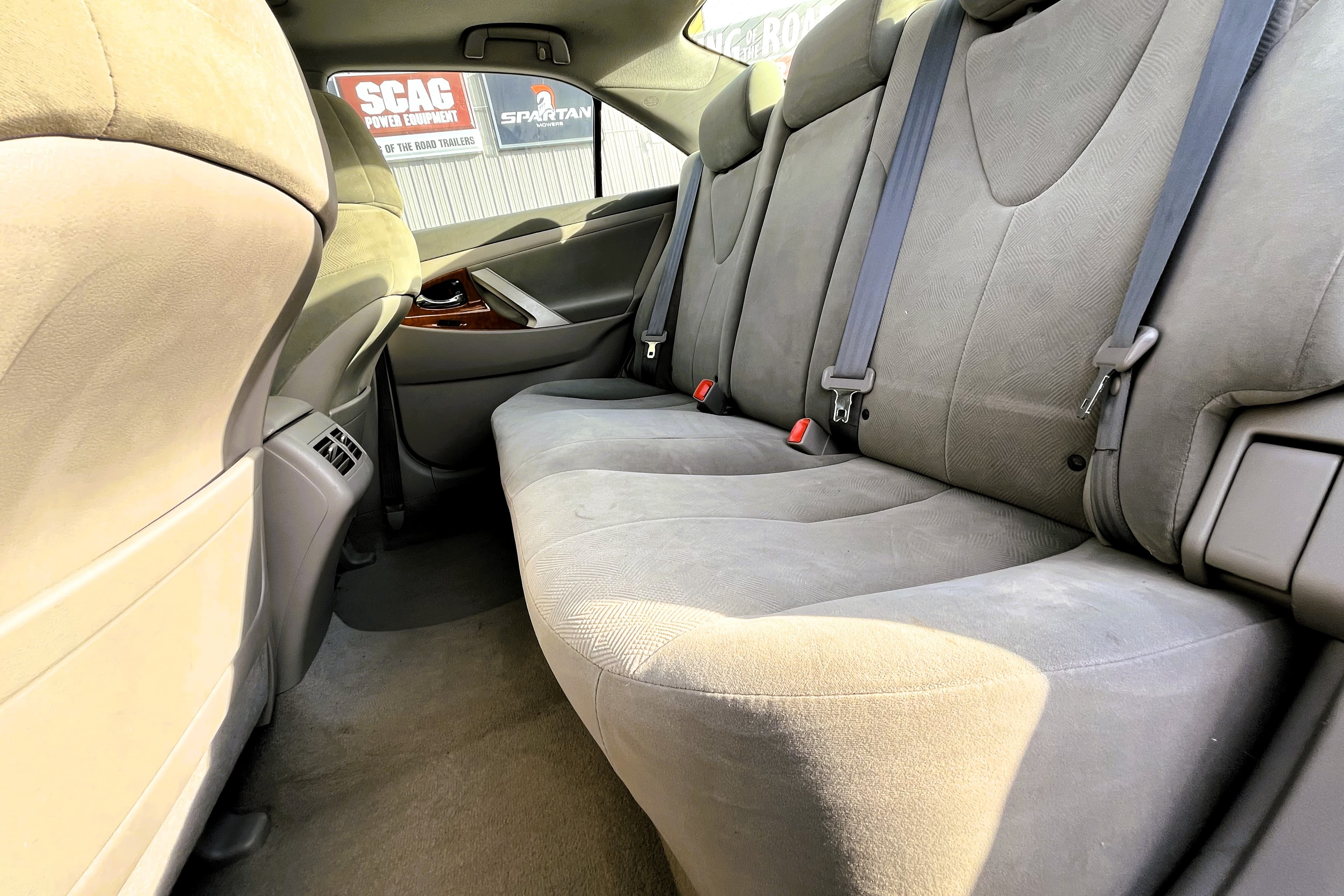 2009 Toyota  Camry view 15