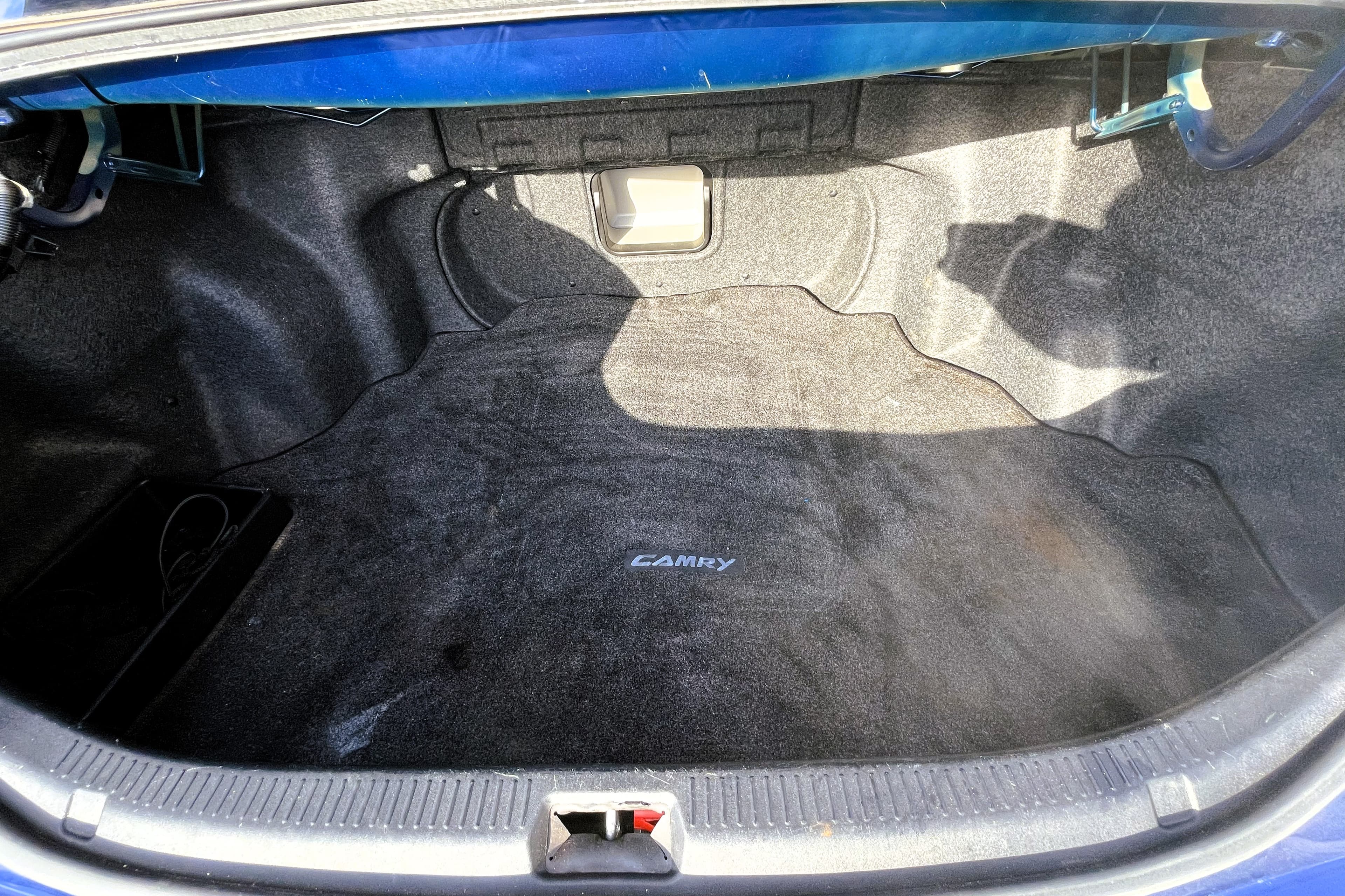 2009 Toyota  Camry view 16
