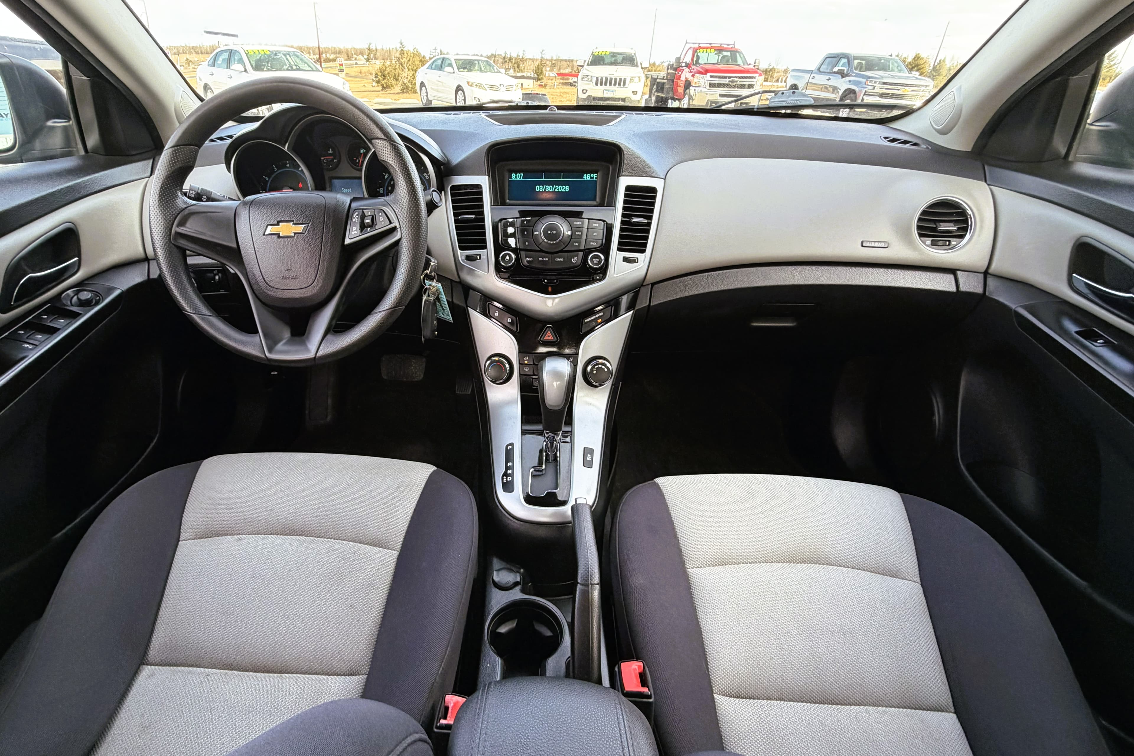2012 Chevrolet Cruze LS view 17