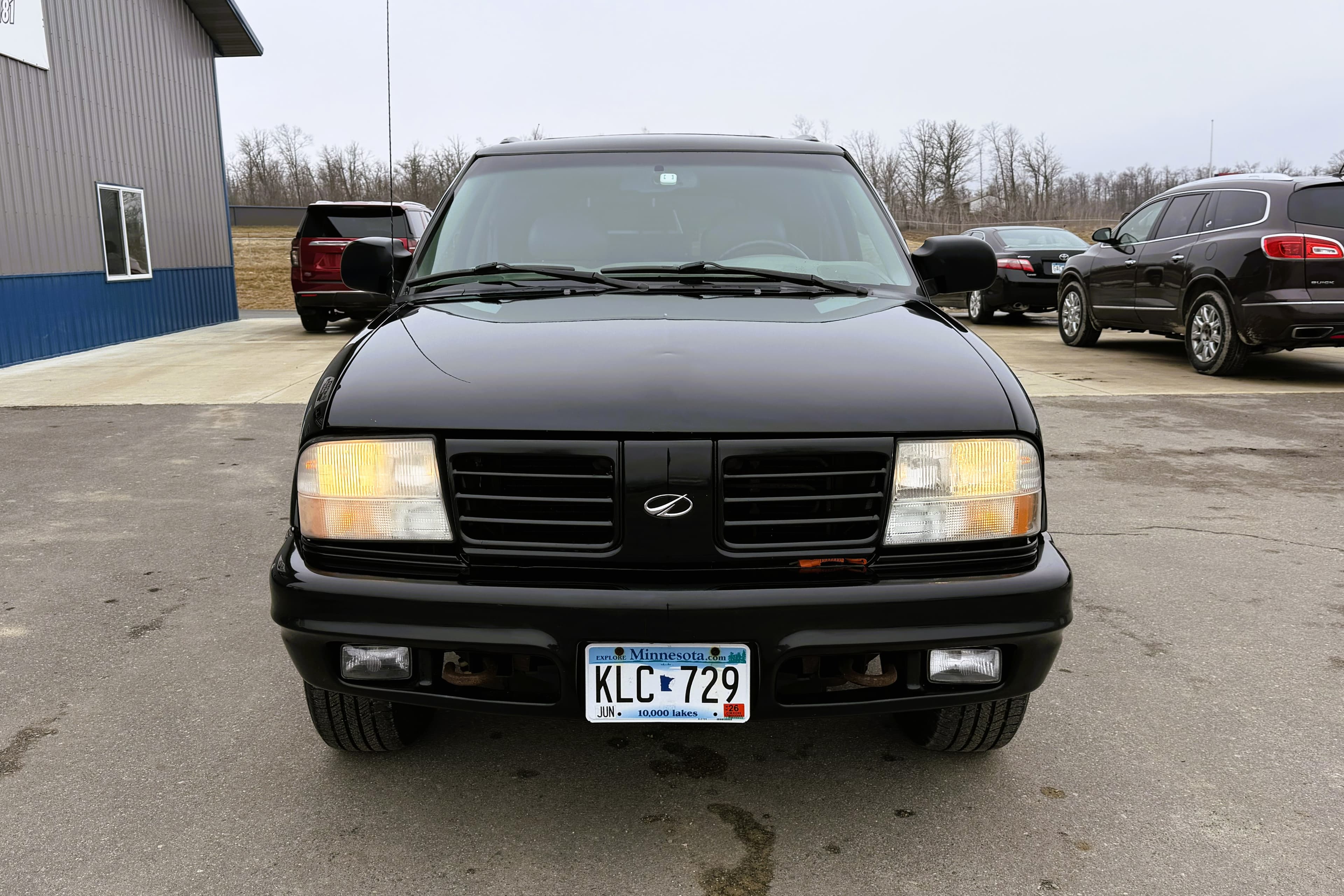 2001 Oldsmobile  Bravada  view 3