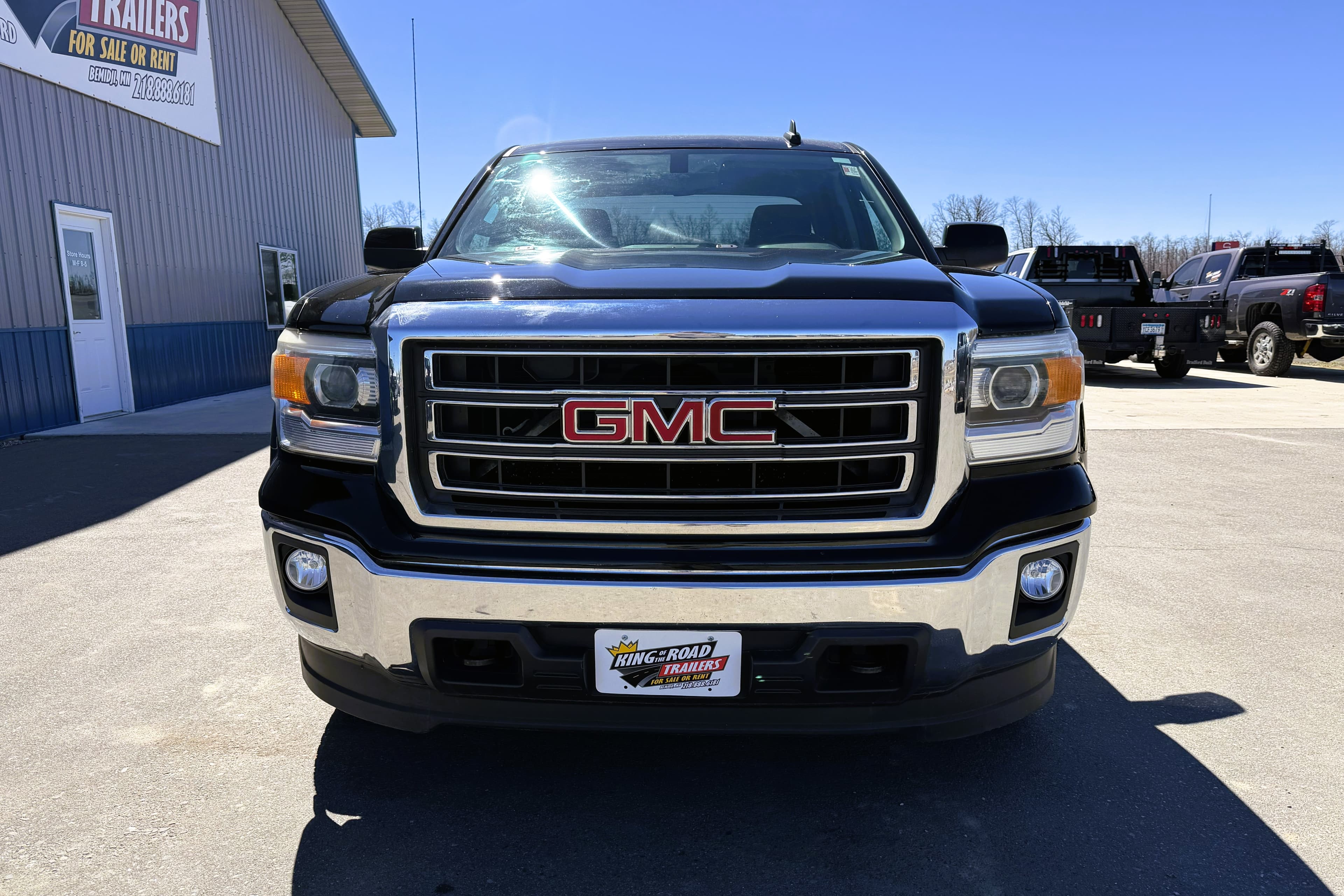 2015 GMC Sierra view 3