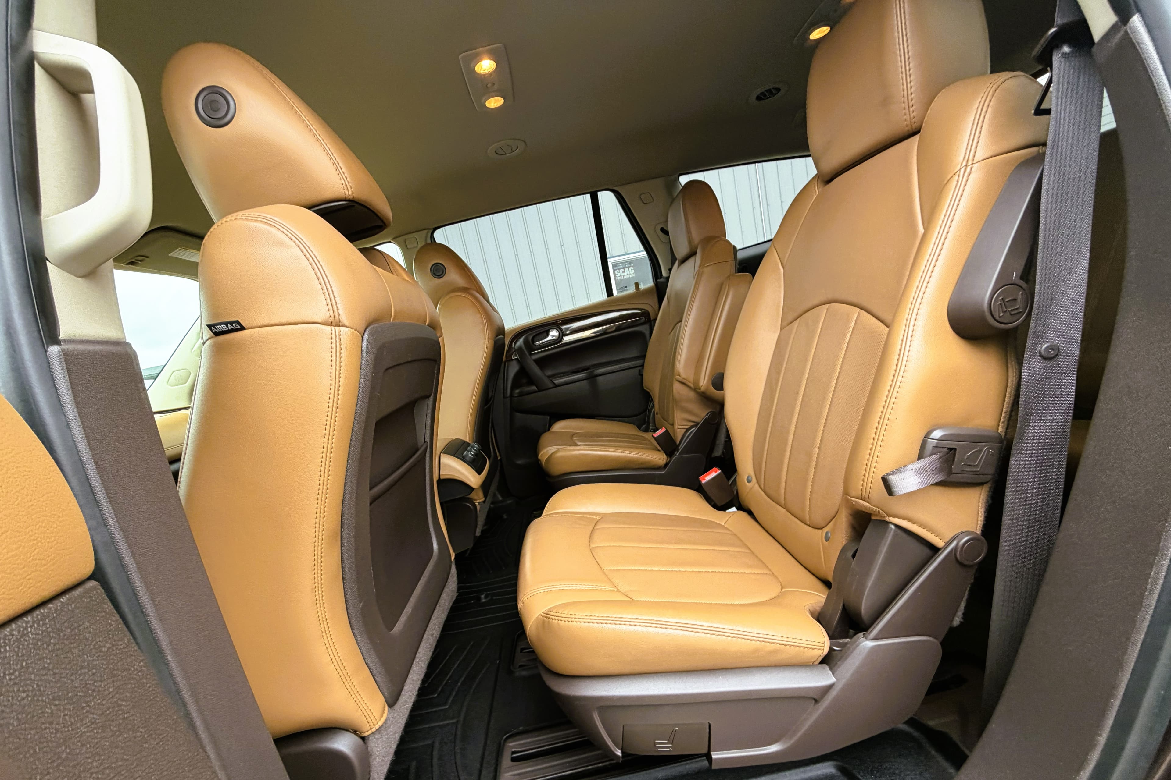 2015 Buick Enclave view 11