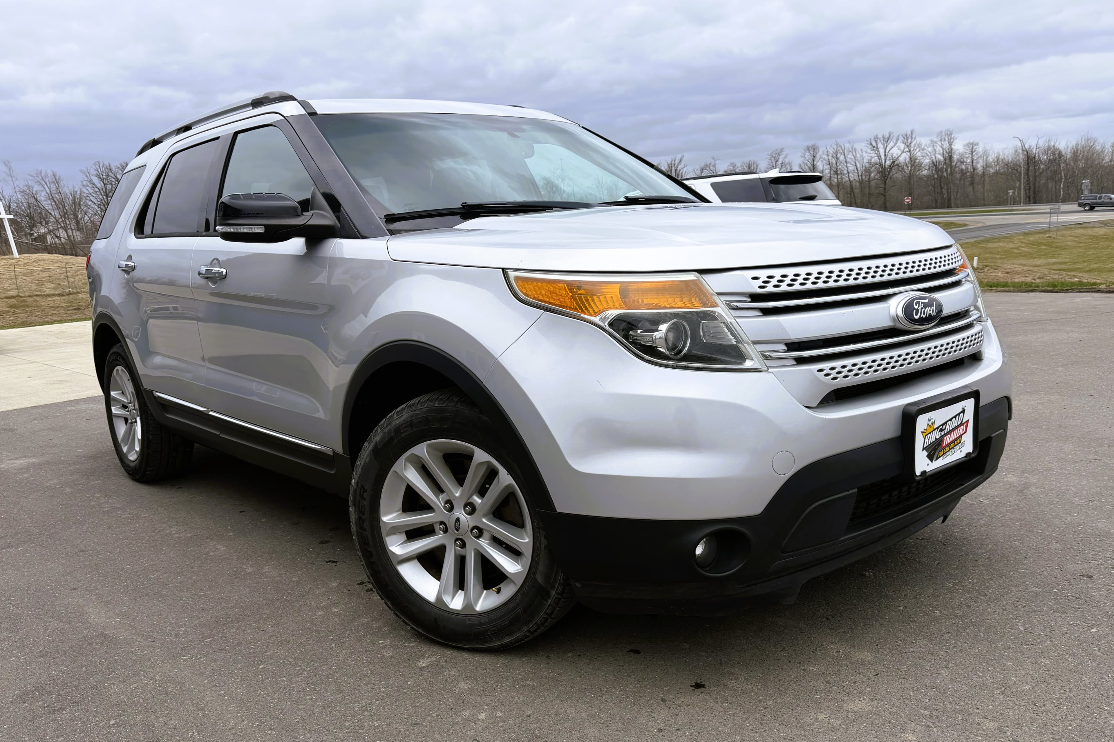 2013 Ford Explorer view 2