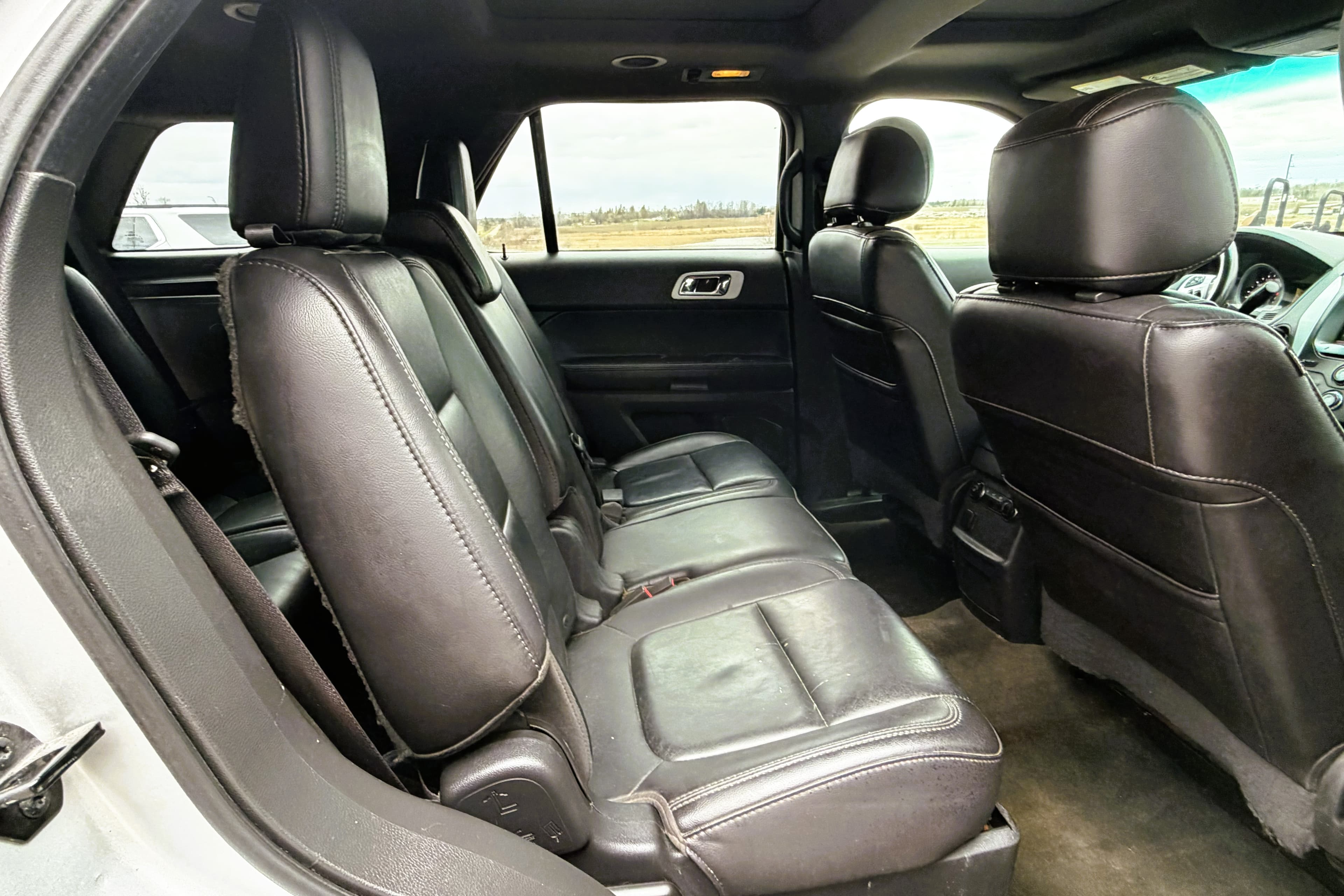 2013 Ford Explorer view 13