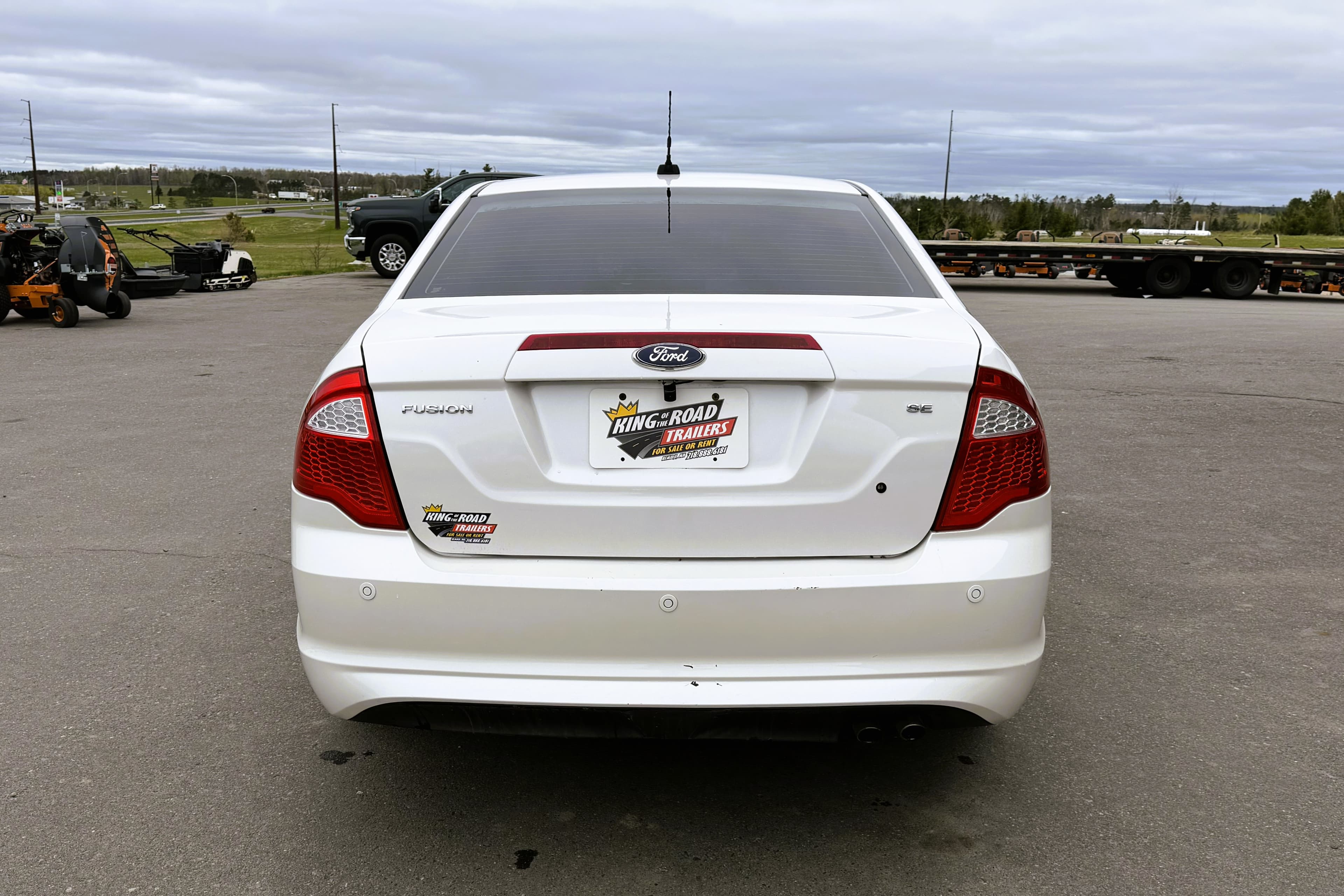 2012 Ford Fusion SE view 7