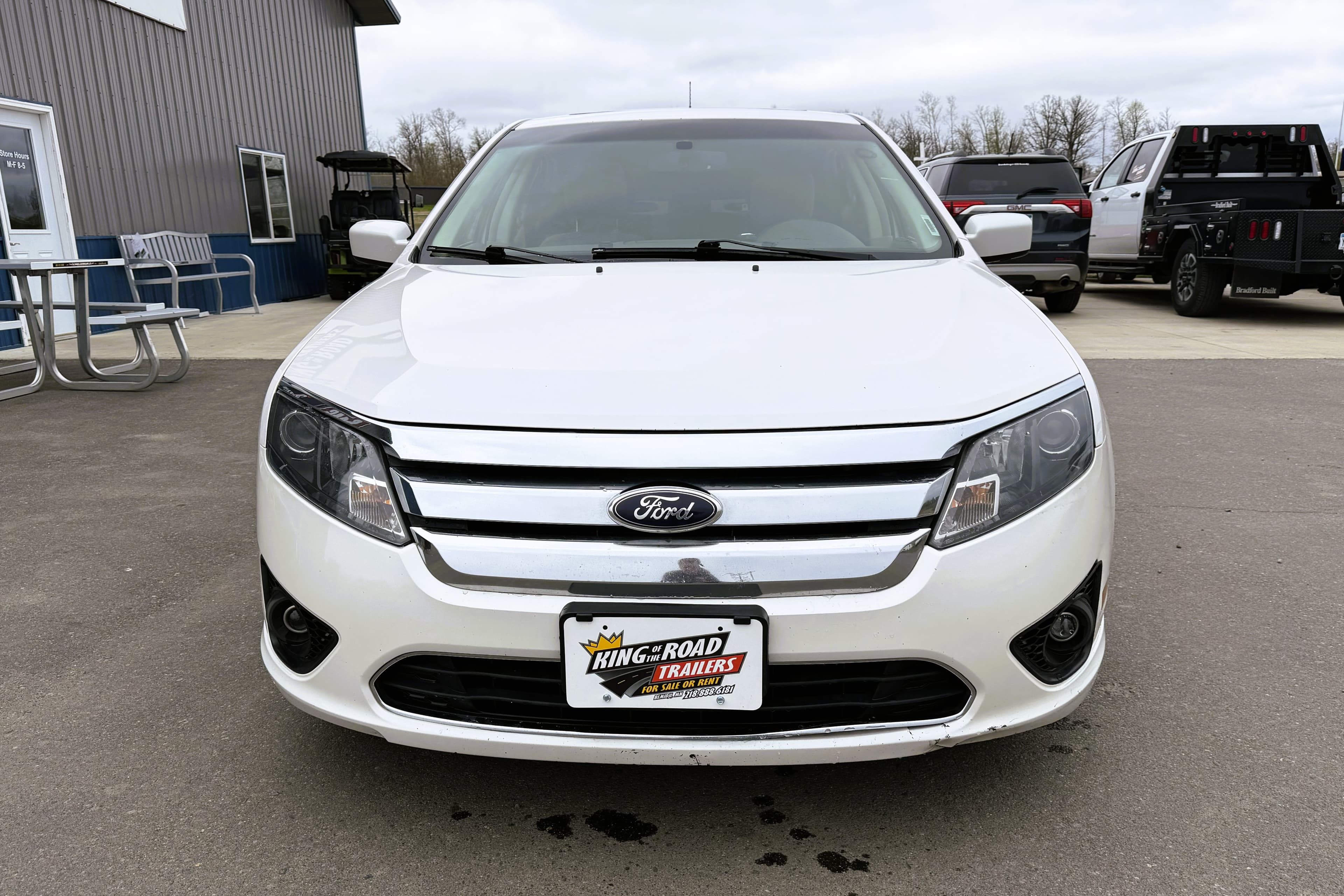 2012 Ford Fusion SE view 4