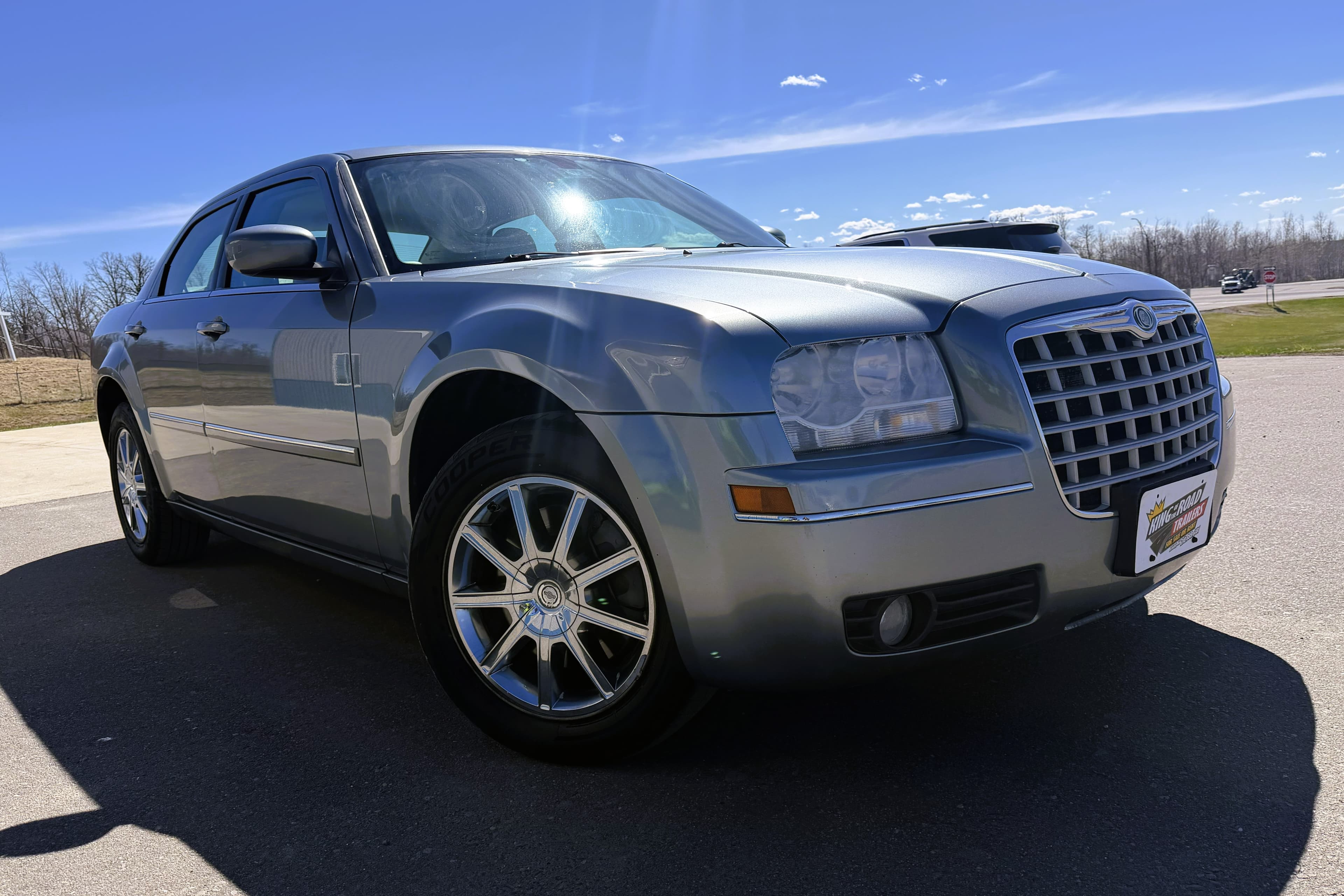 2007 Chrysler 300 Limited view 2