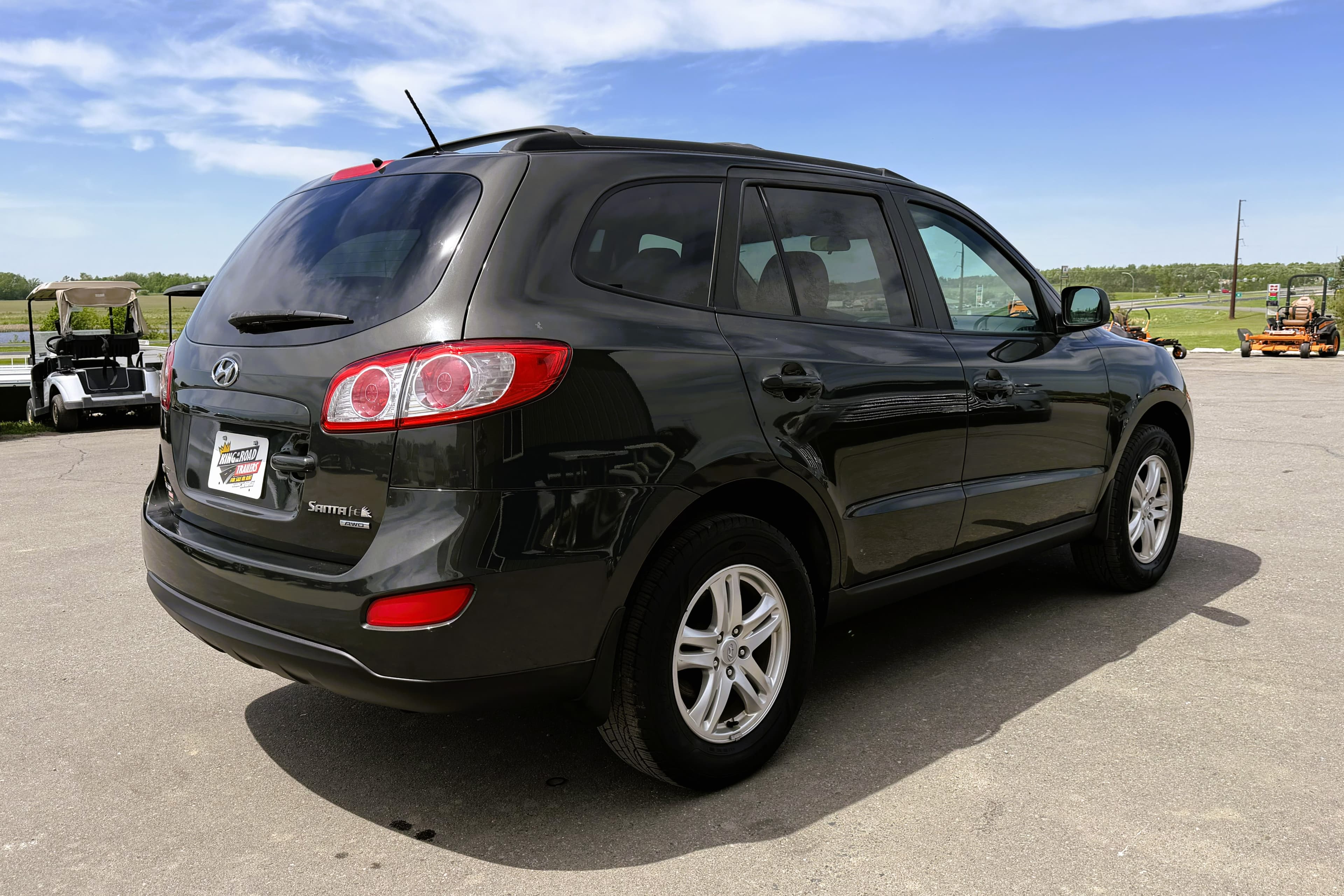 2011 Hyundai Santa Fe view 6