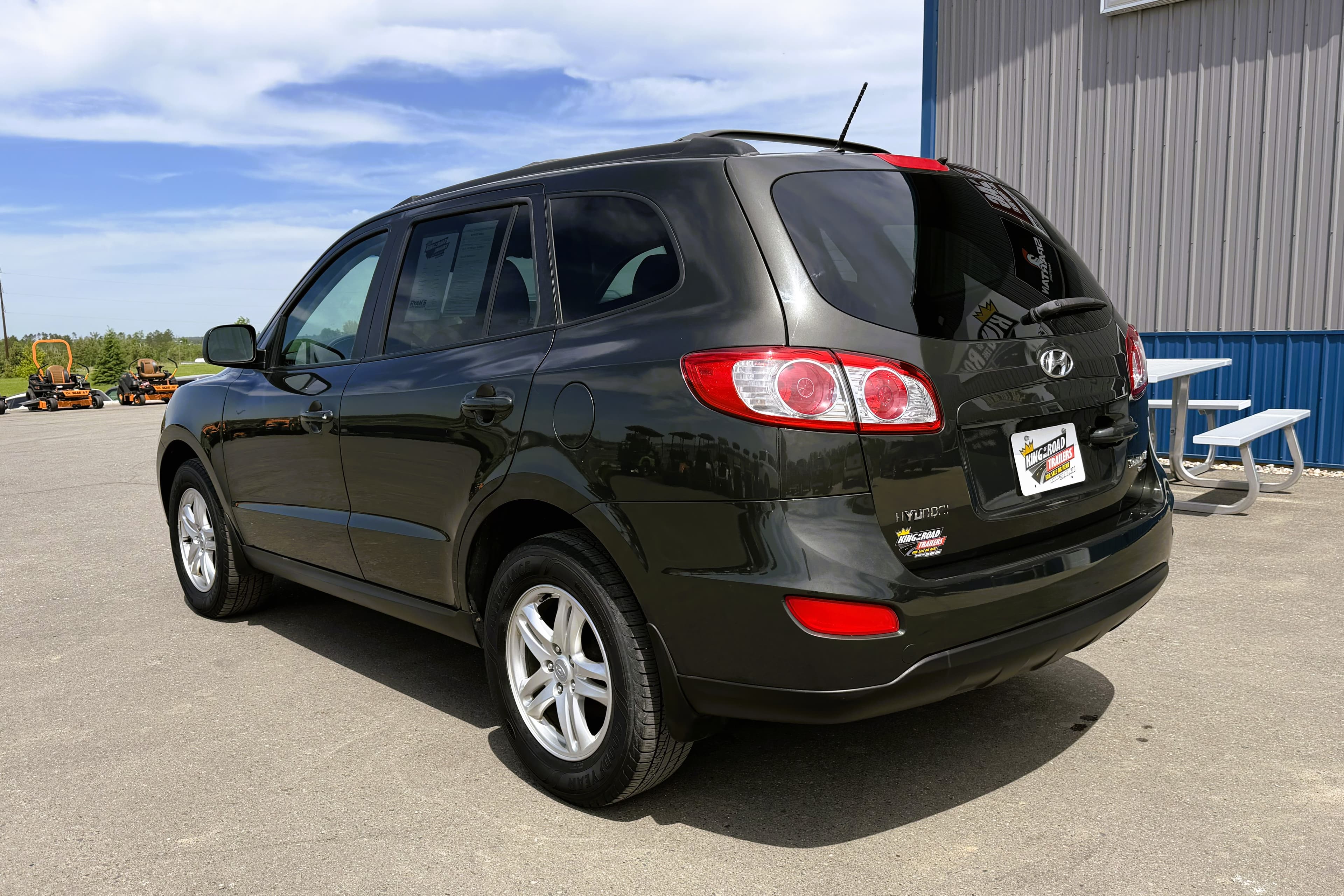 2011 Hyundai Santa Fe view 5
