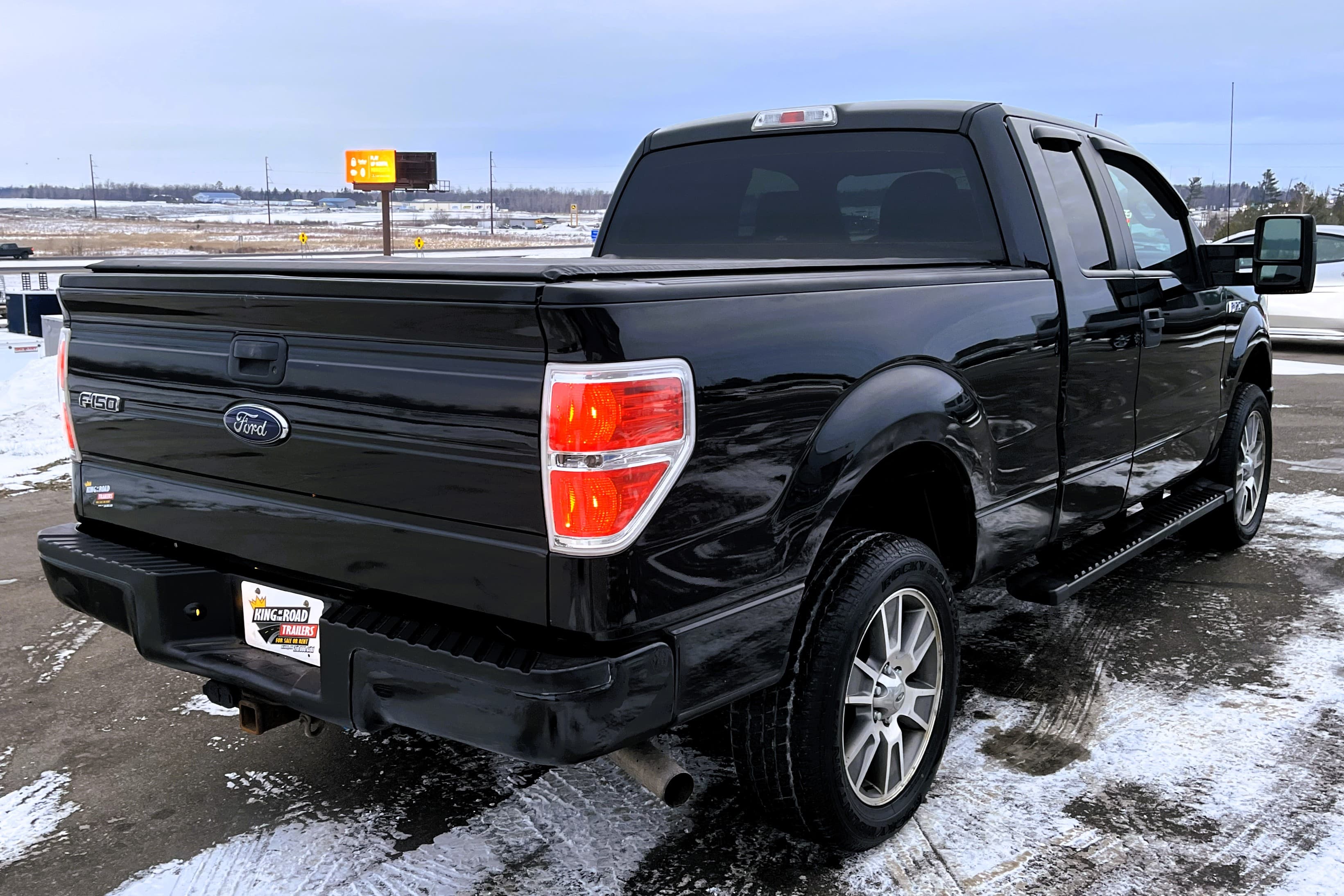 2011 Ford F150 view 7