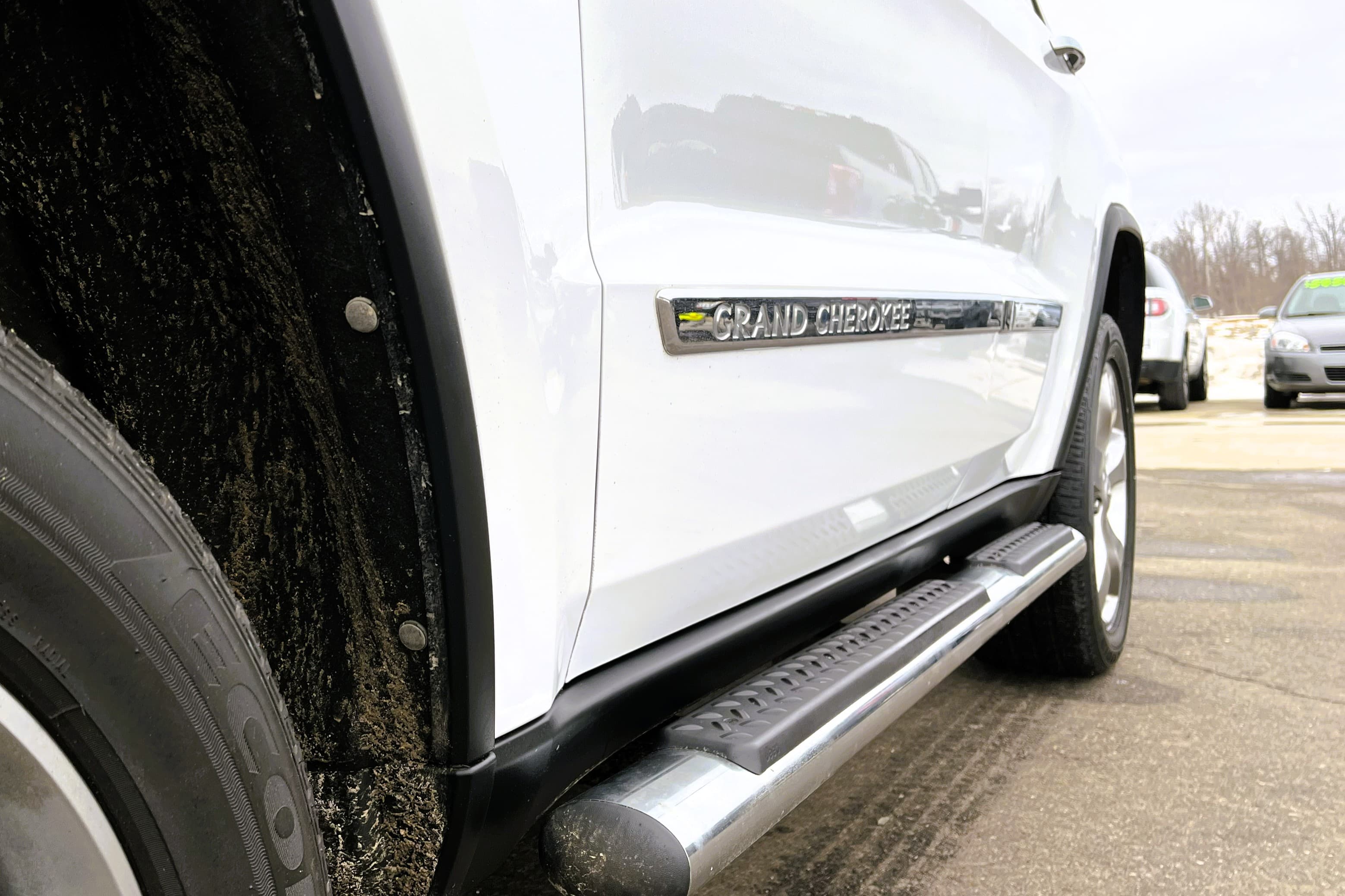 2013 Jeep Grand Cherokee view 4