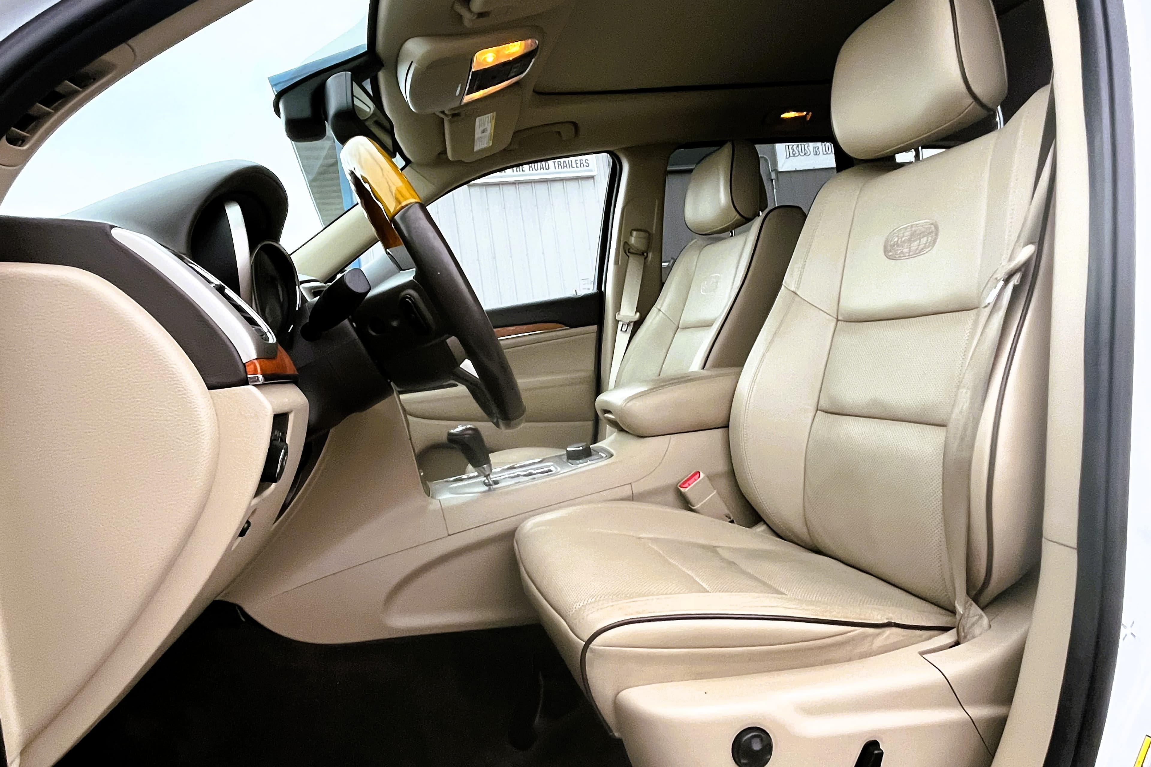 2013 Jeep Grand Cherokee view 13