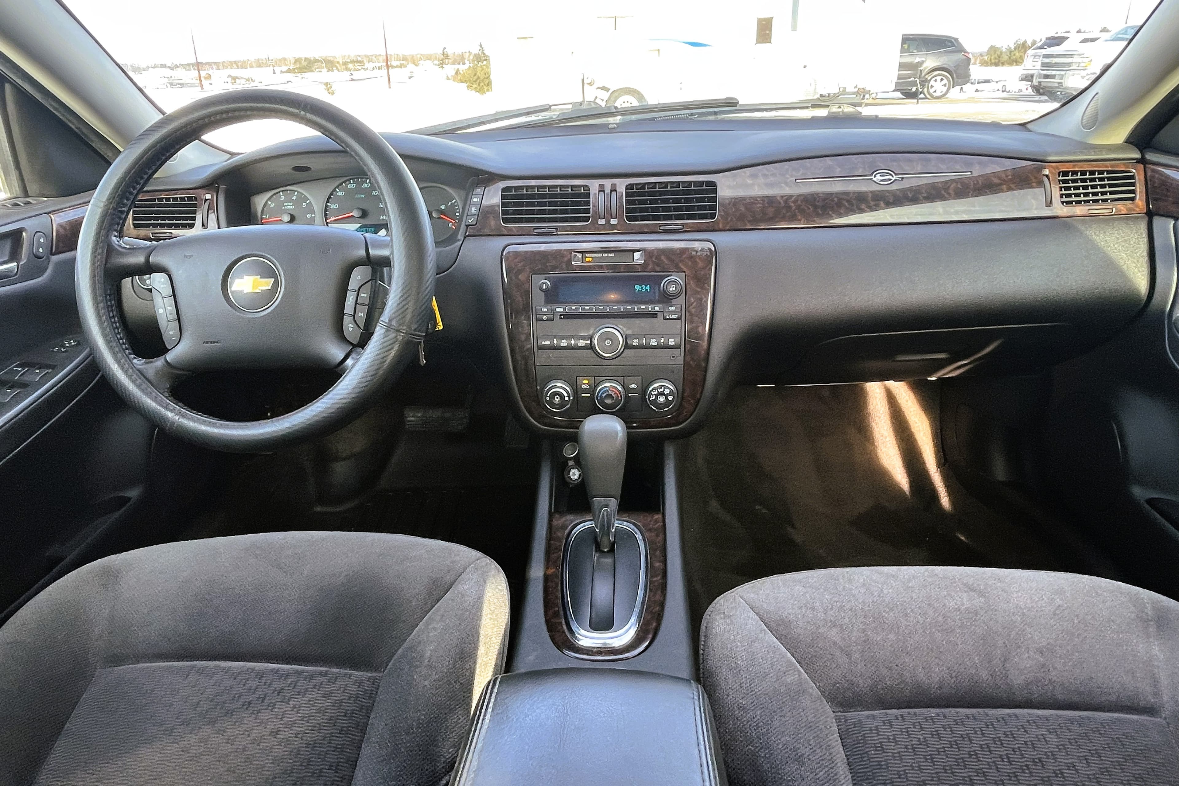 2014 Chevy Impala Limited view 18