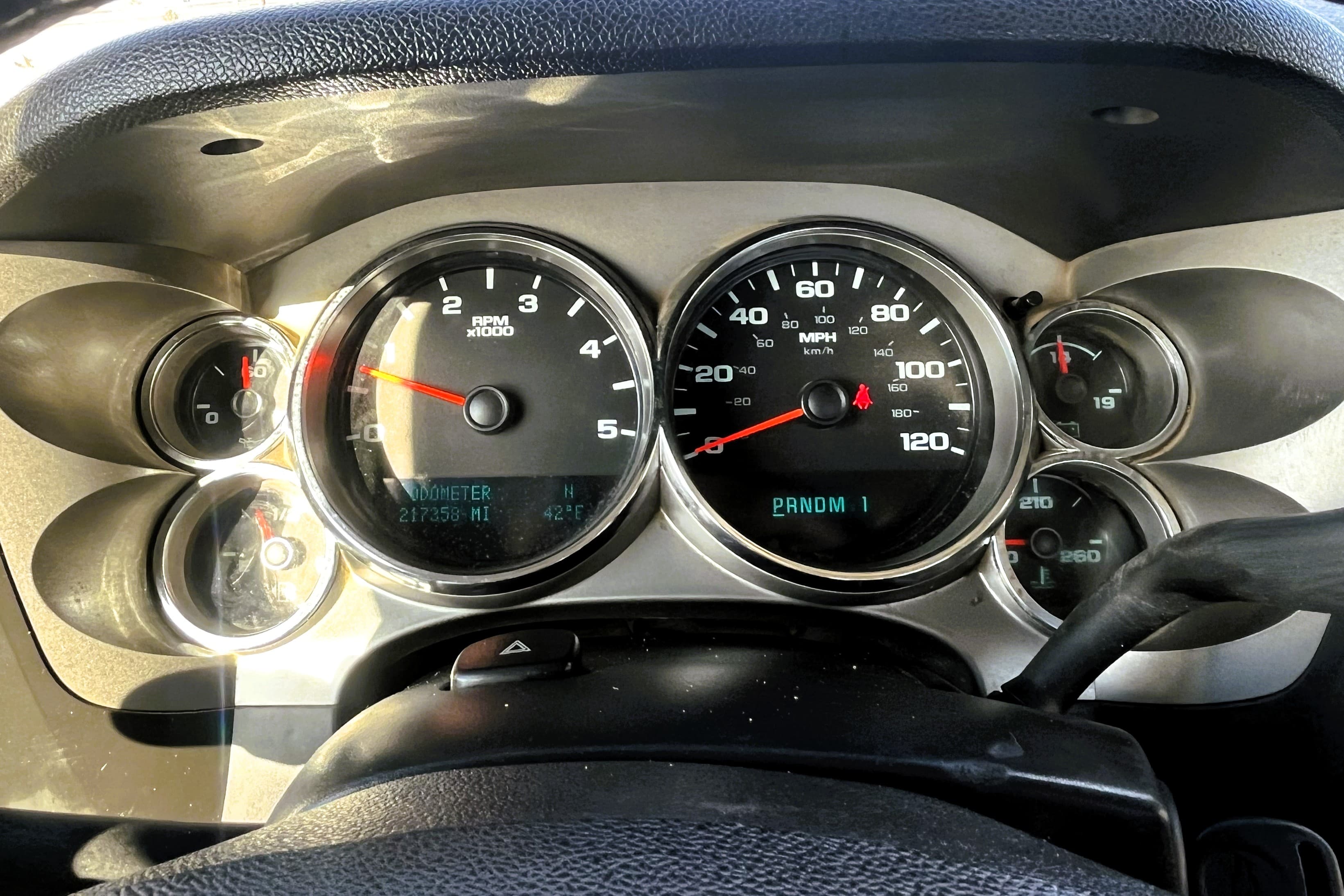 2011 Chevy Silverado 3500 view 12