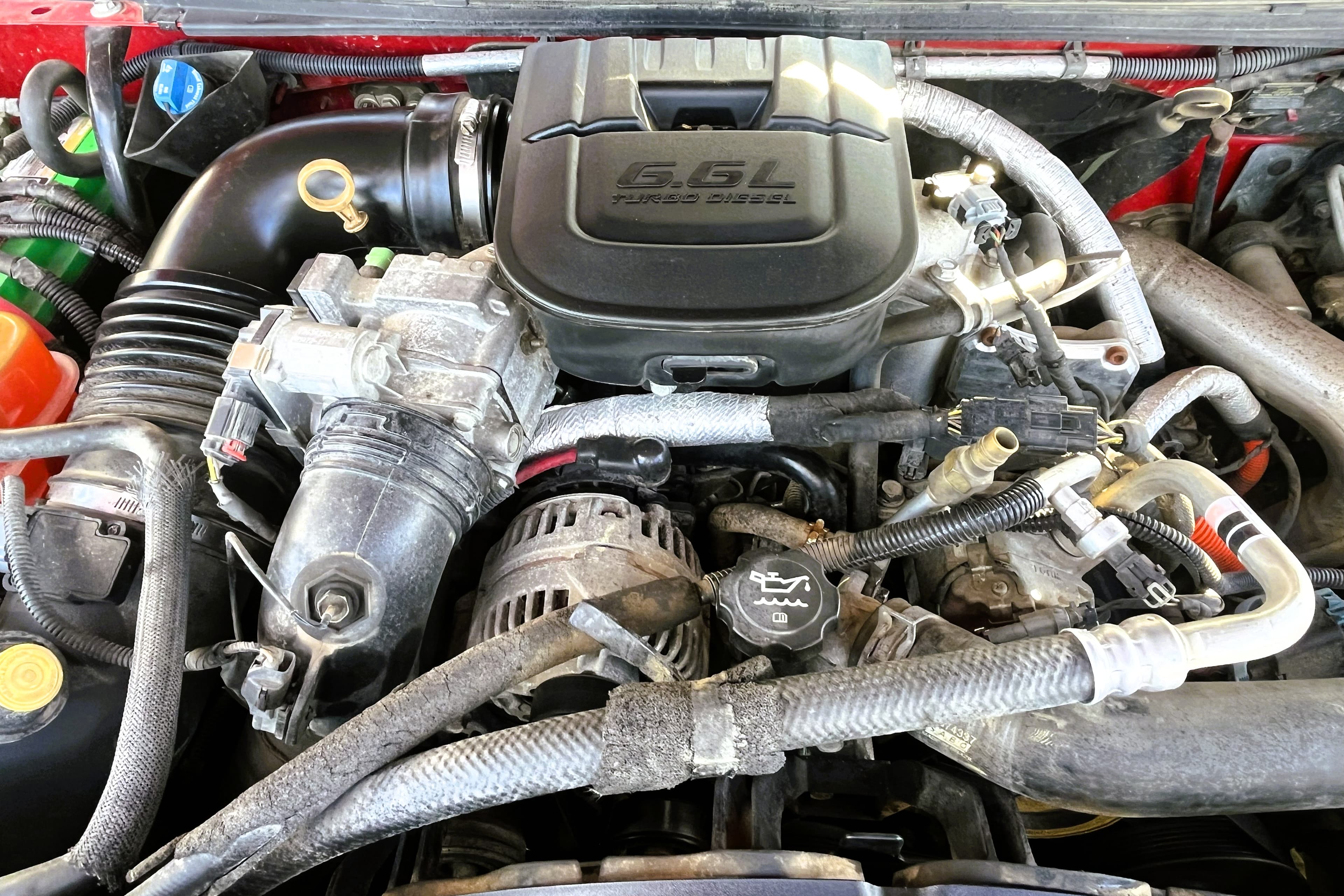 2011 Chevy Silverado 3500 view 13