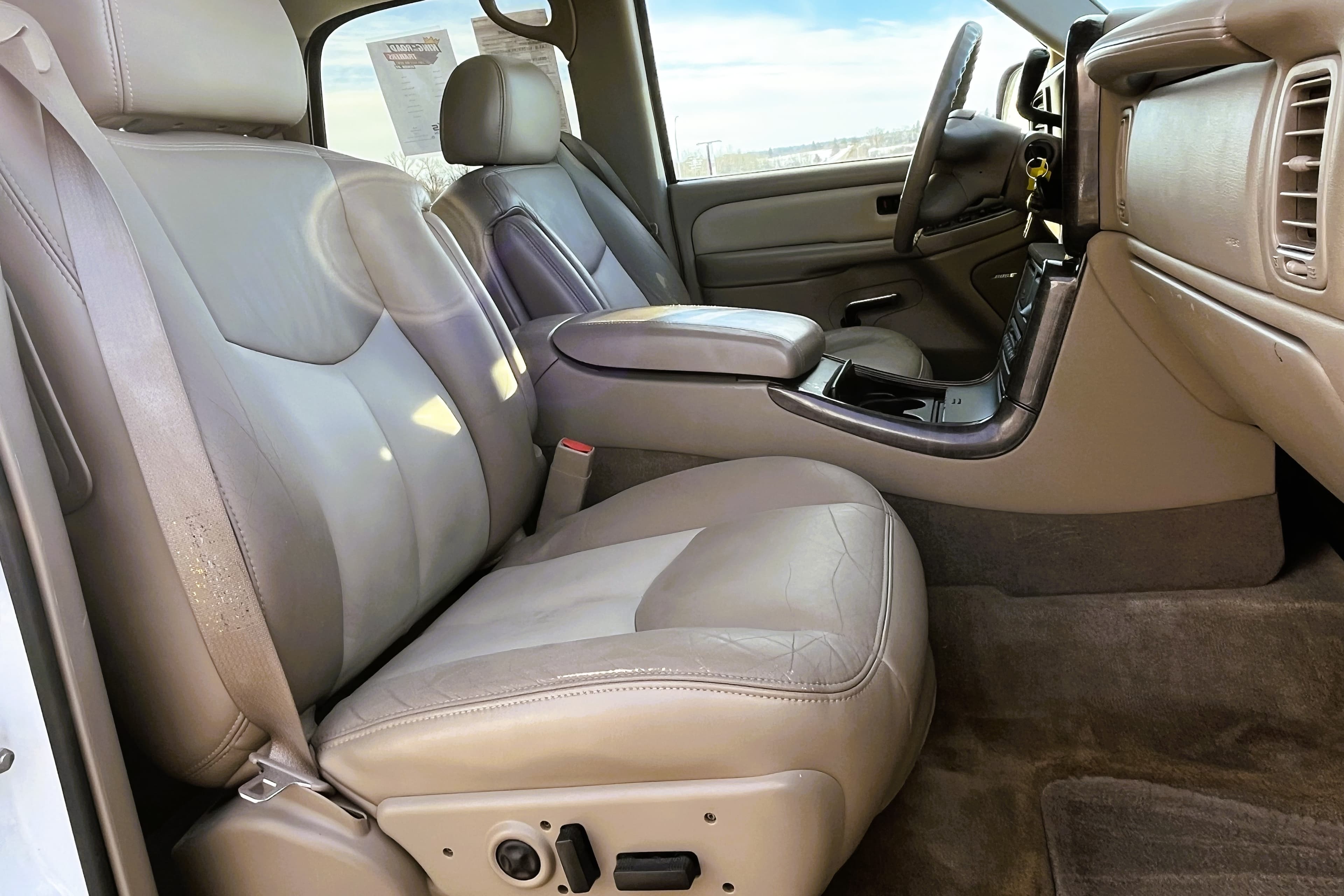 2006 GMC Yukon view 22