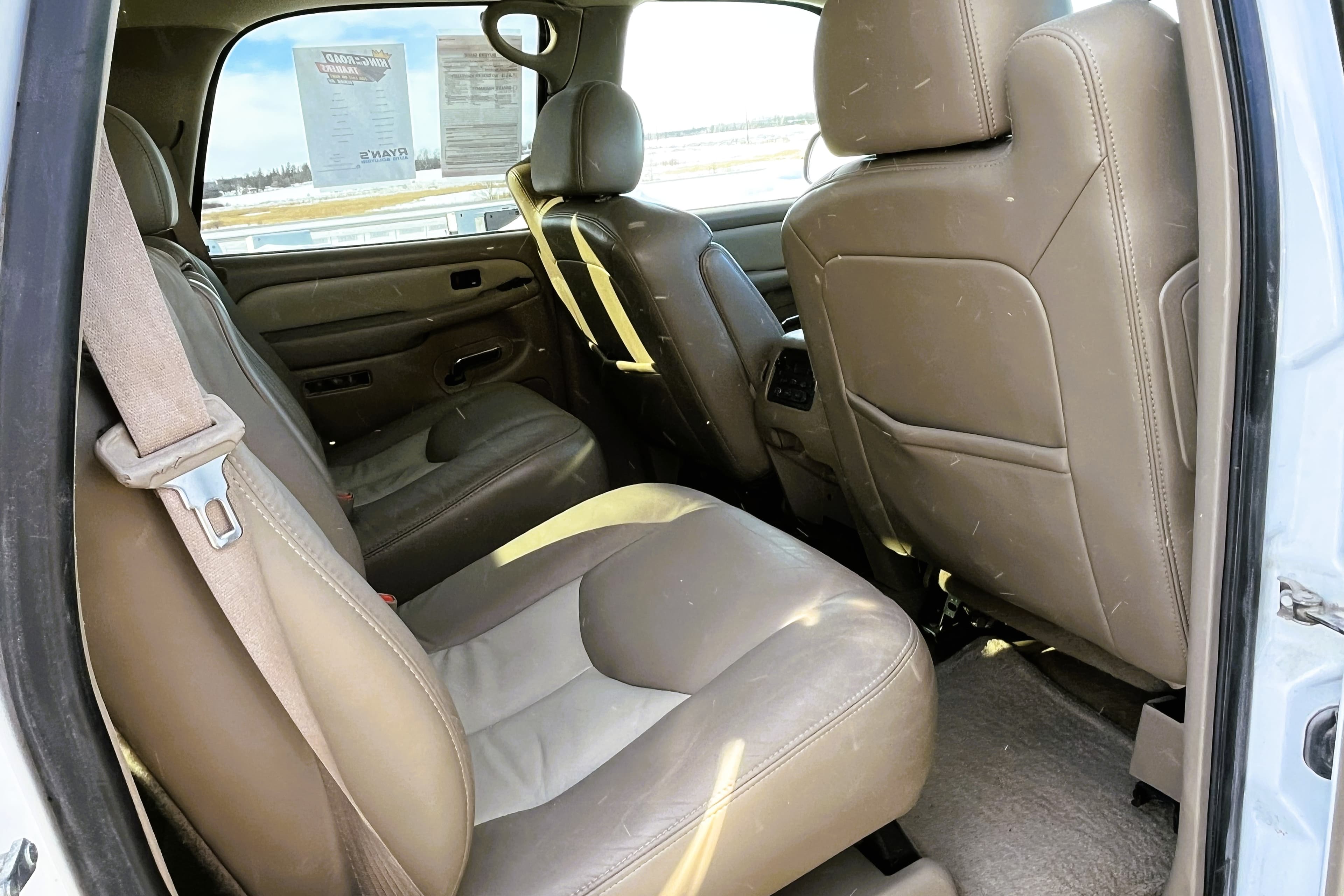 2006 GMC Yukon view 21