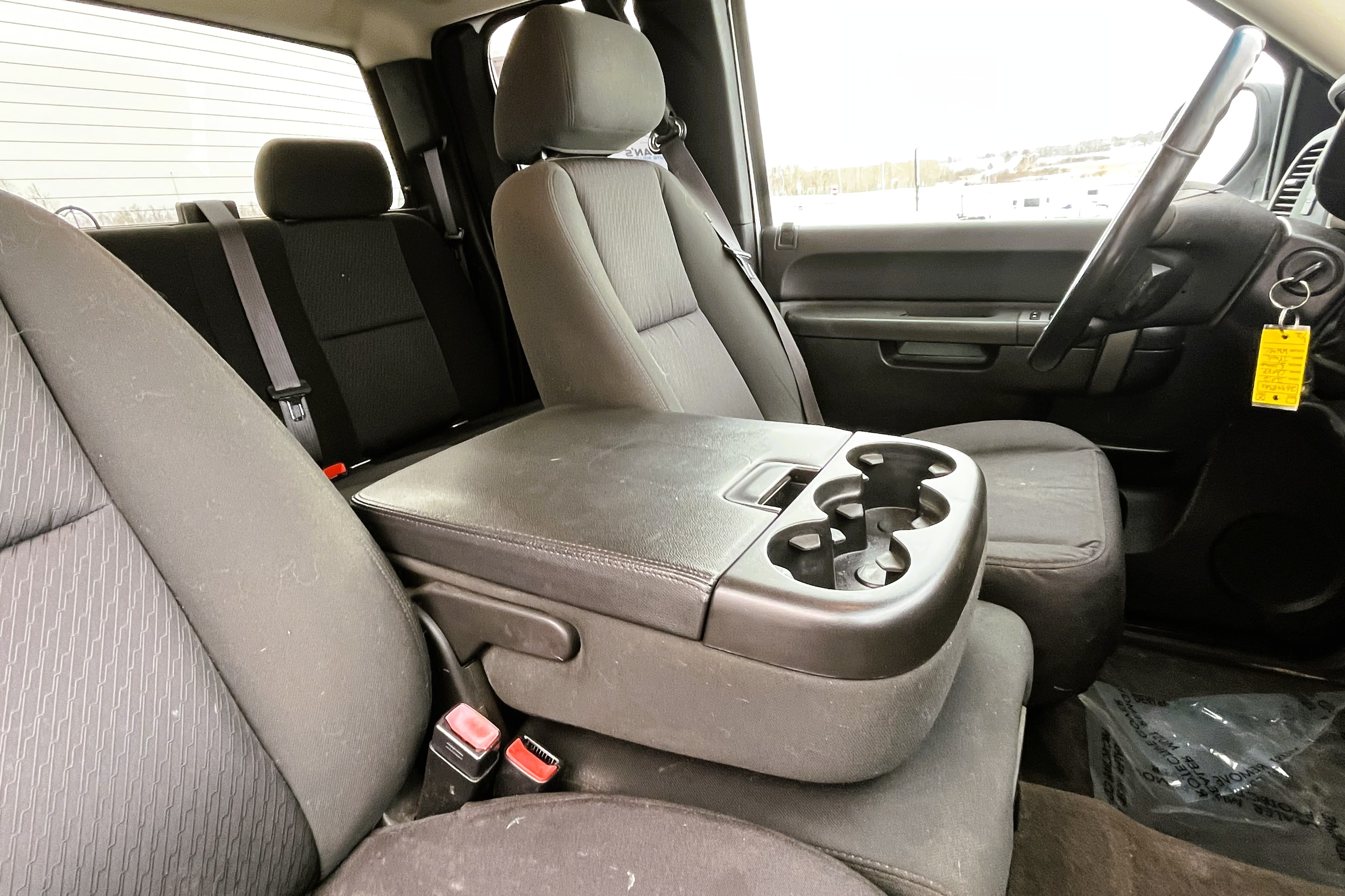 2012 Chevy Silverado view 17