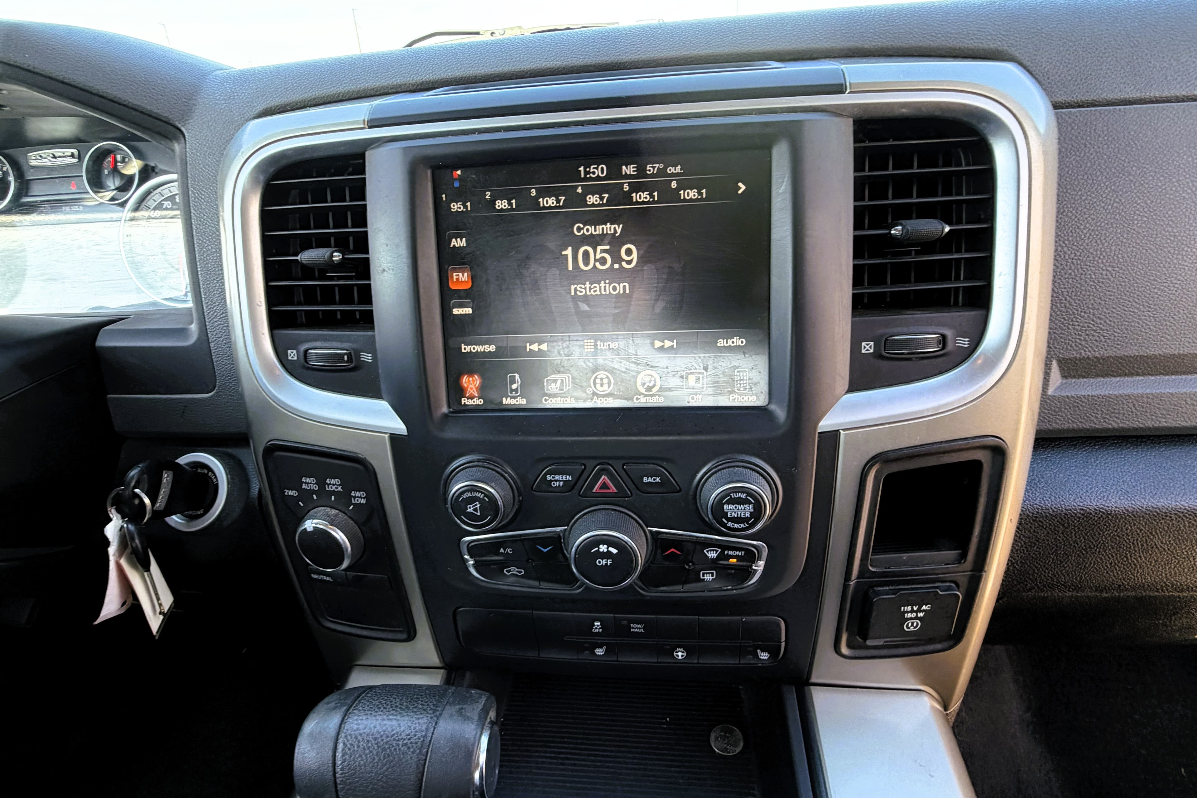 2013 Dodge Ram 1500 view 13
