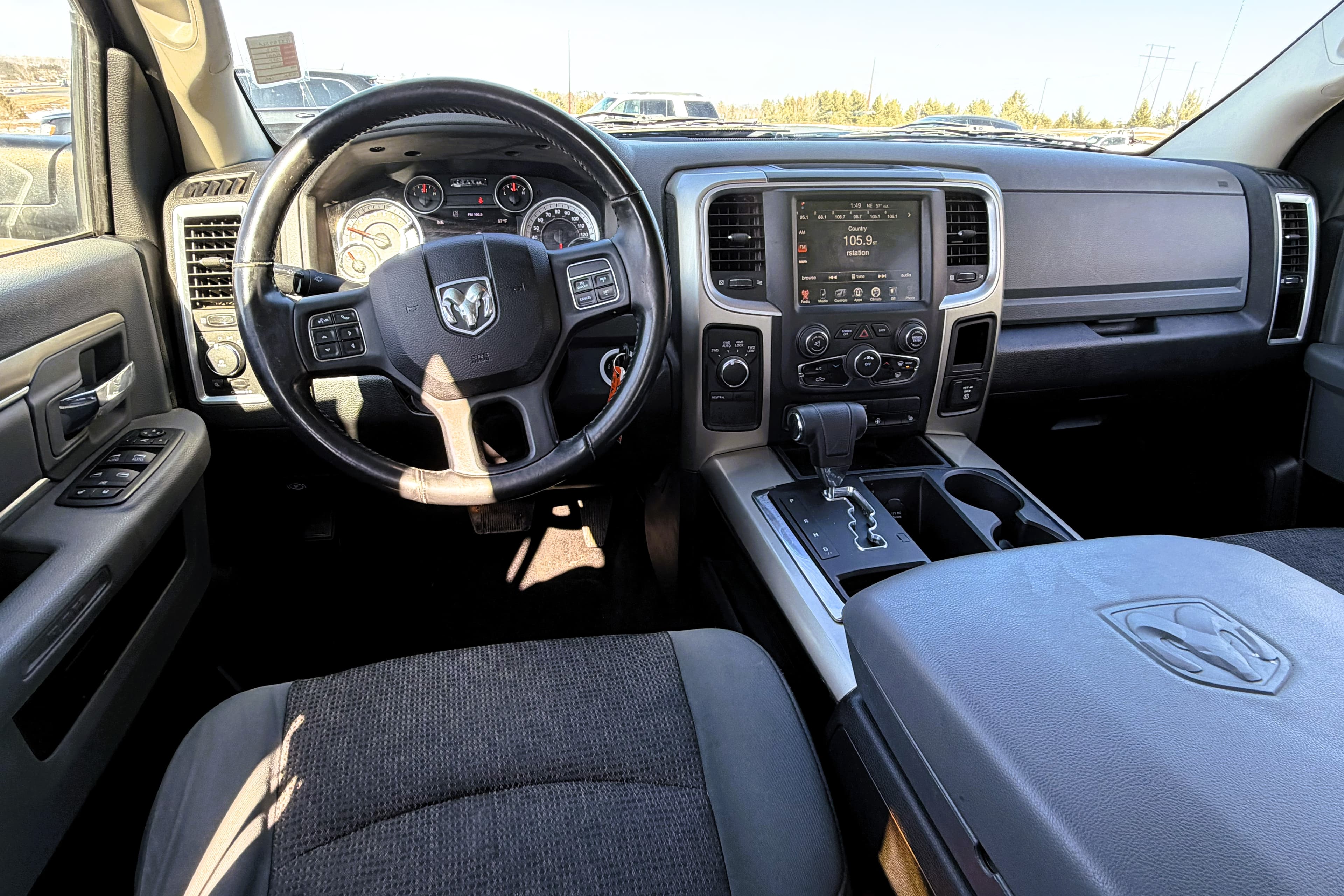2013 Dodge Ram 1500 view 16