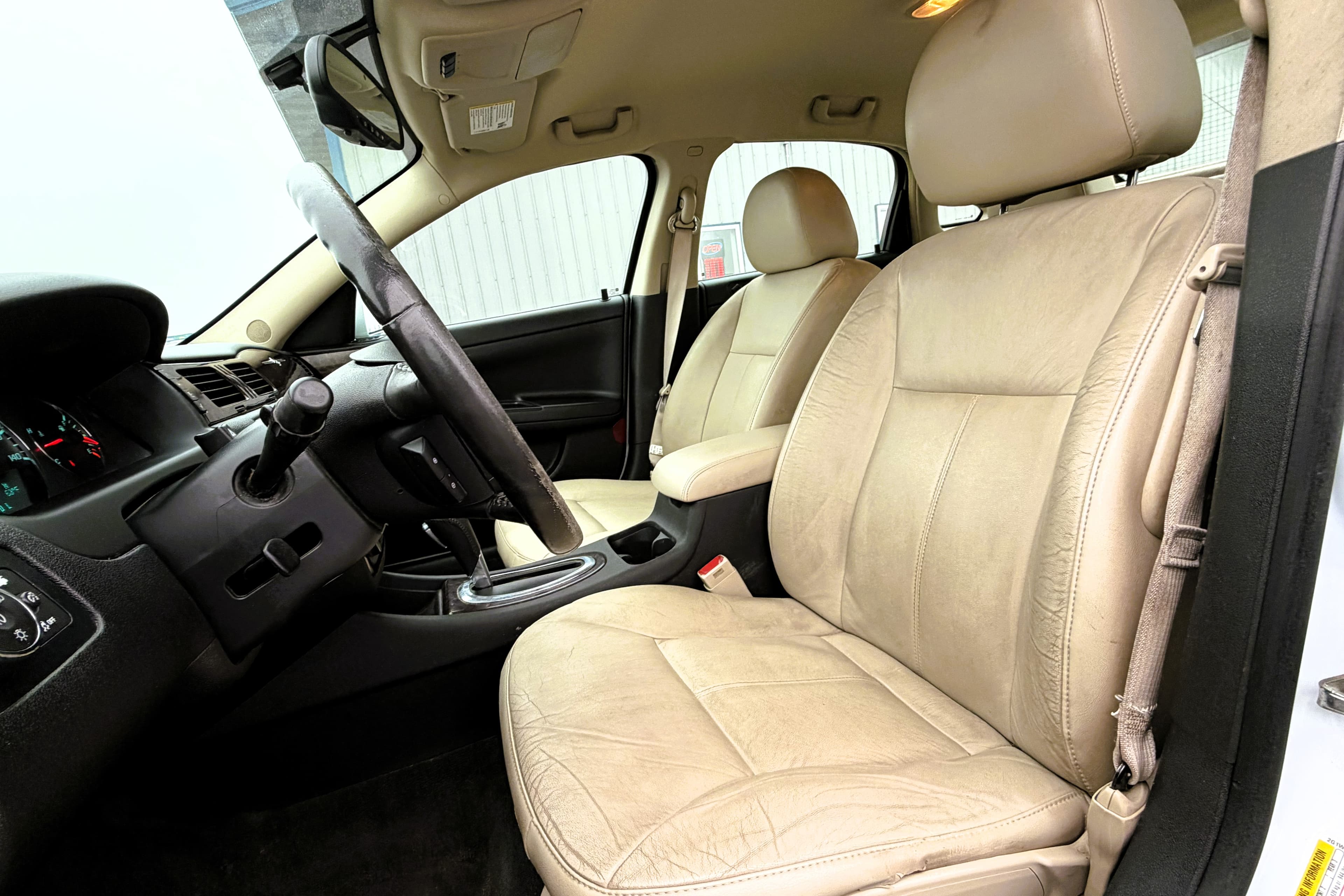 2012 Chevy Impala view 10