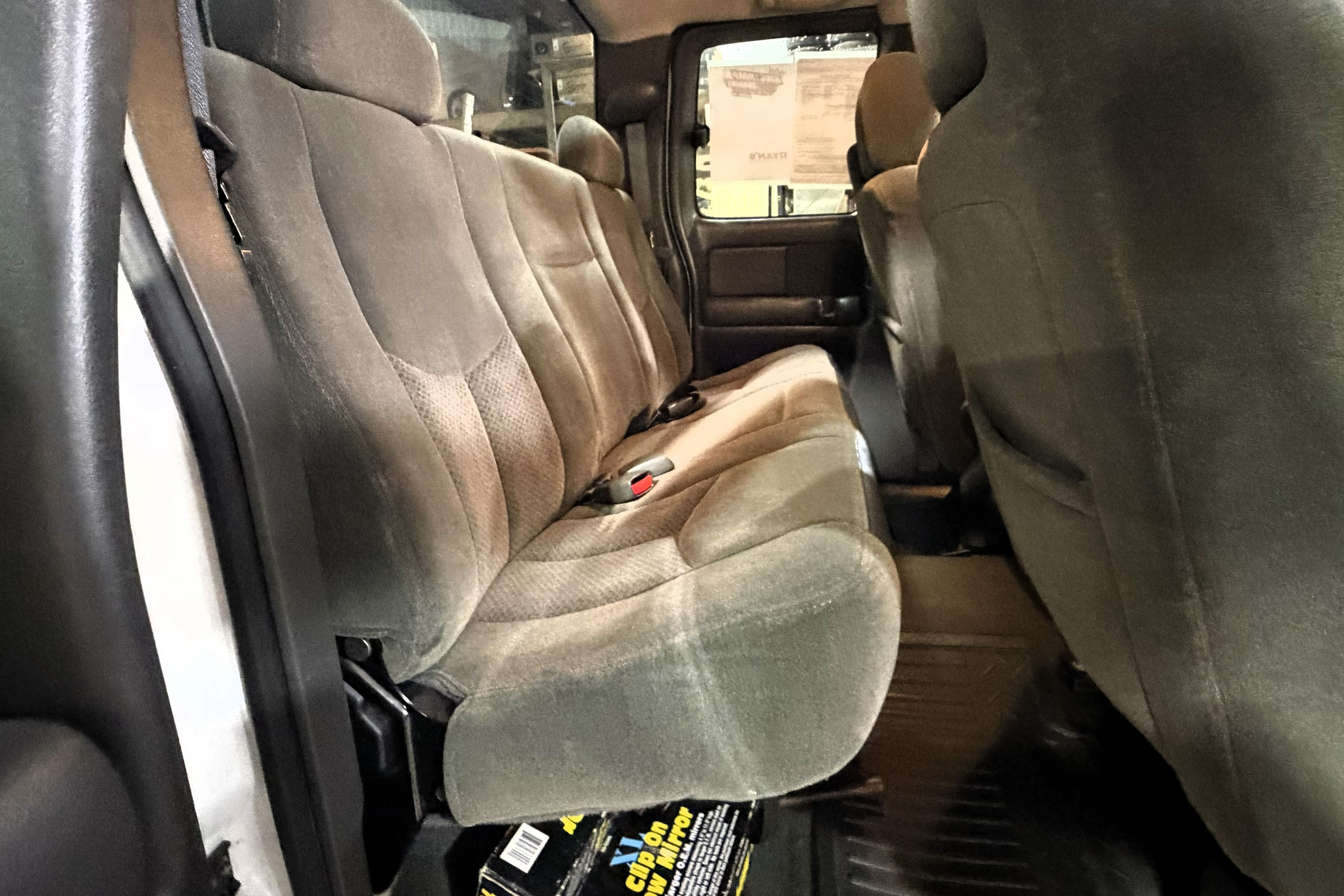 2004 Chevy Silverado 1500 view 15