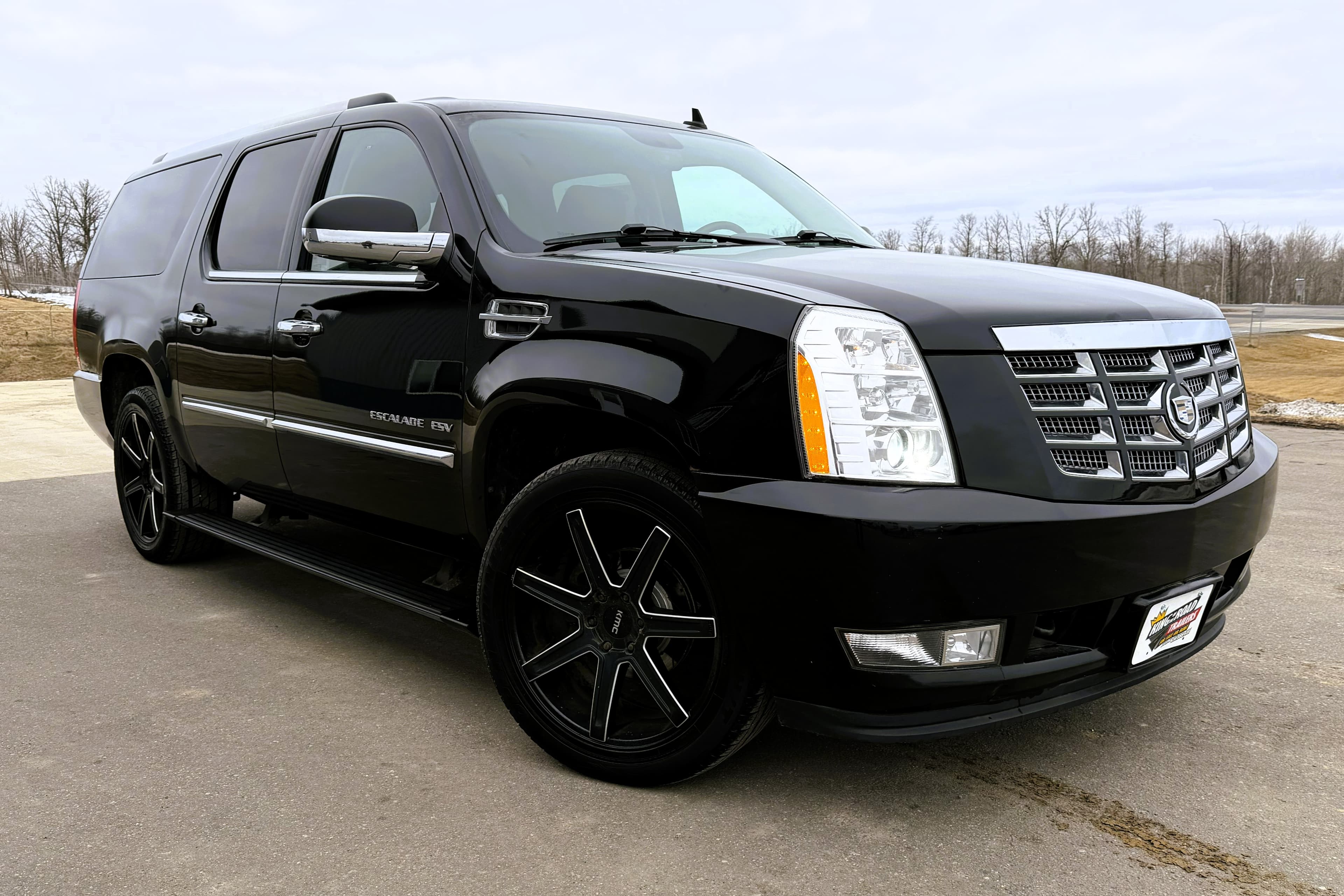2011 Cadillac Escalade ESV view 2